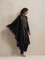 trueBrowns Black Velvet Geometric Embroidered Kurta Pant Dupatta Set - Distacart