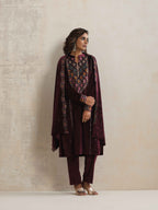 trueBrowns Purple Velvet Geometric Embroidered Kurta Pant Dupatta Set - Distacart