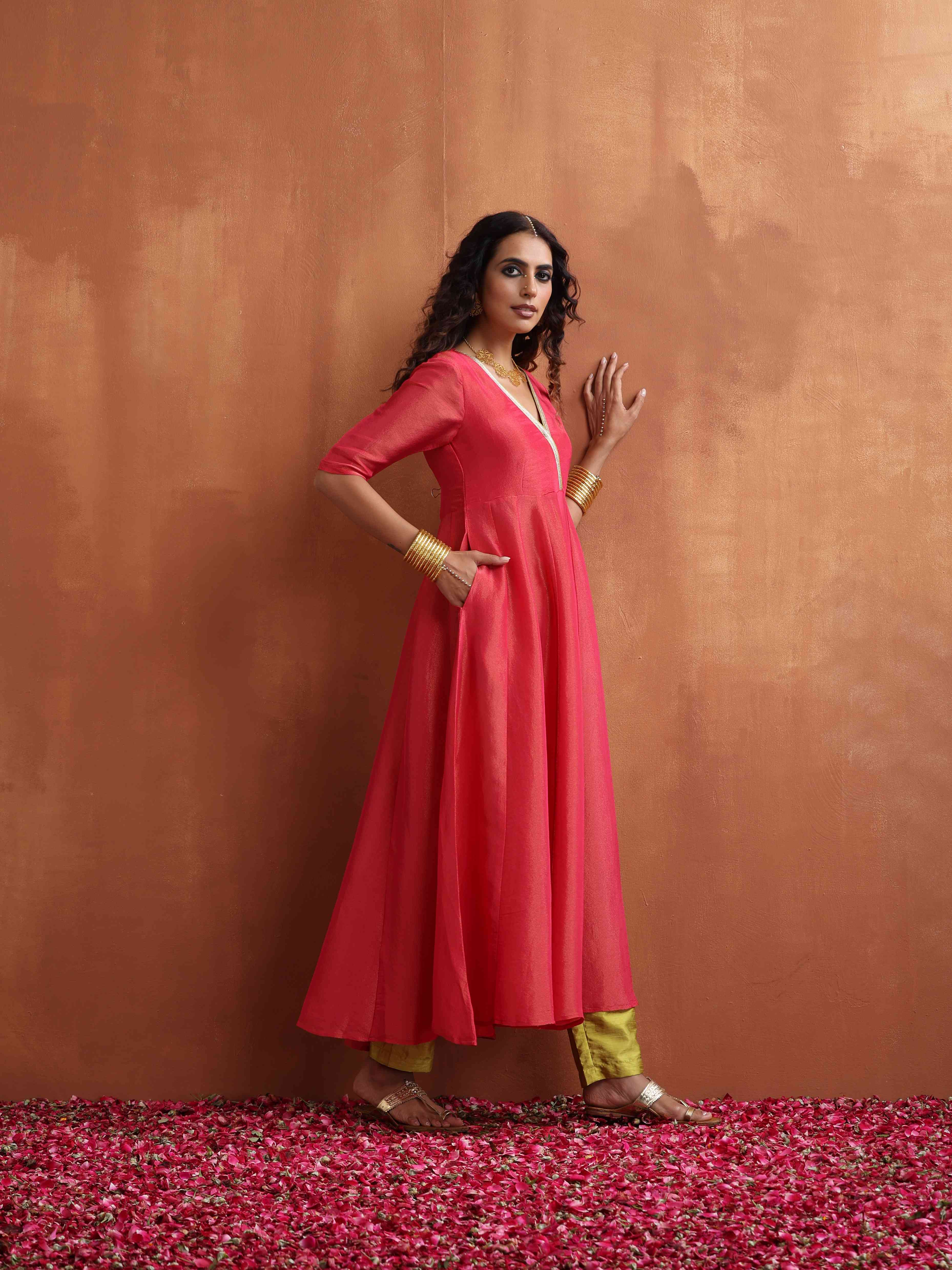 trueBrowns Hot Pink Tissue Flared Anarkali Kurta Set - Distacart