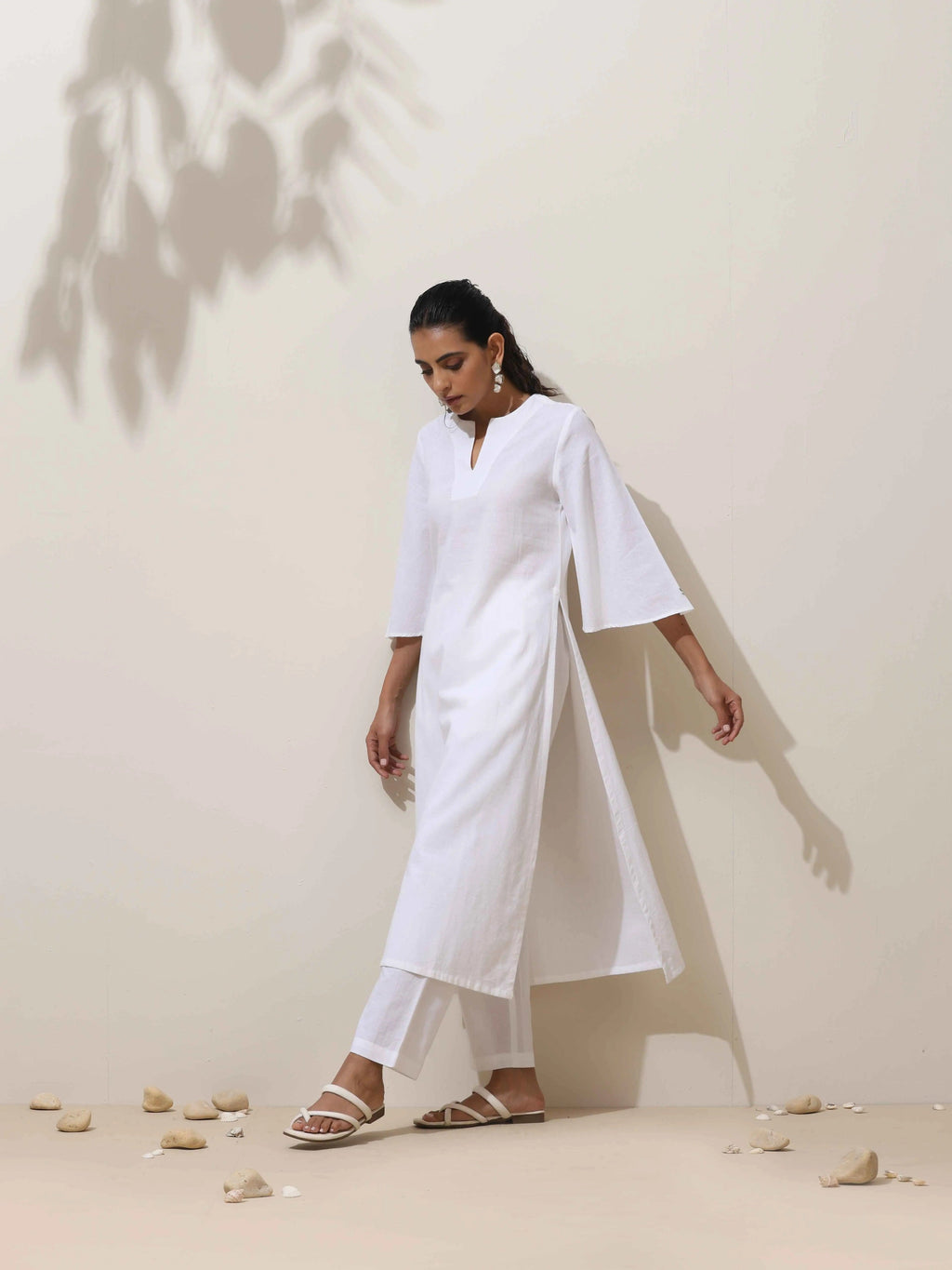 trueBrowns White Cotton Linen Kurta Pant Set - Distacart