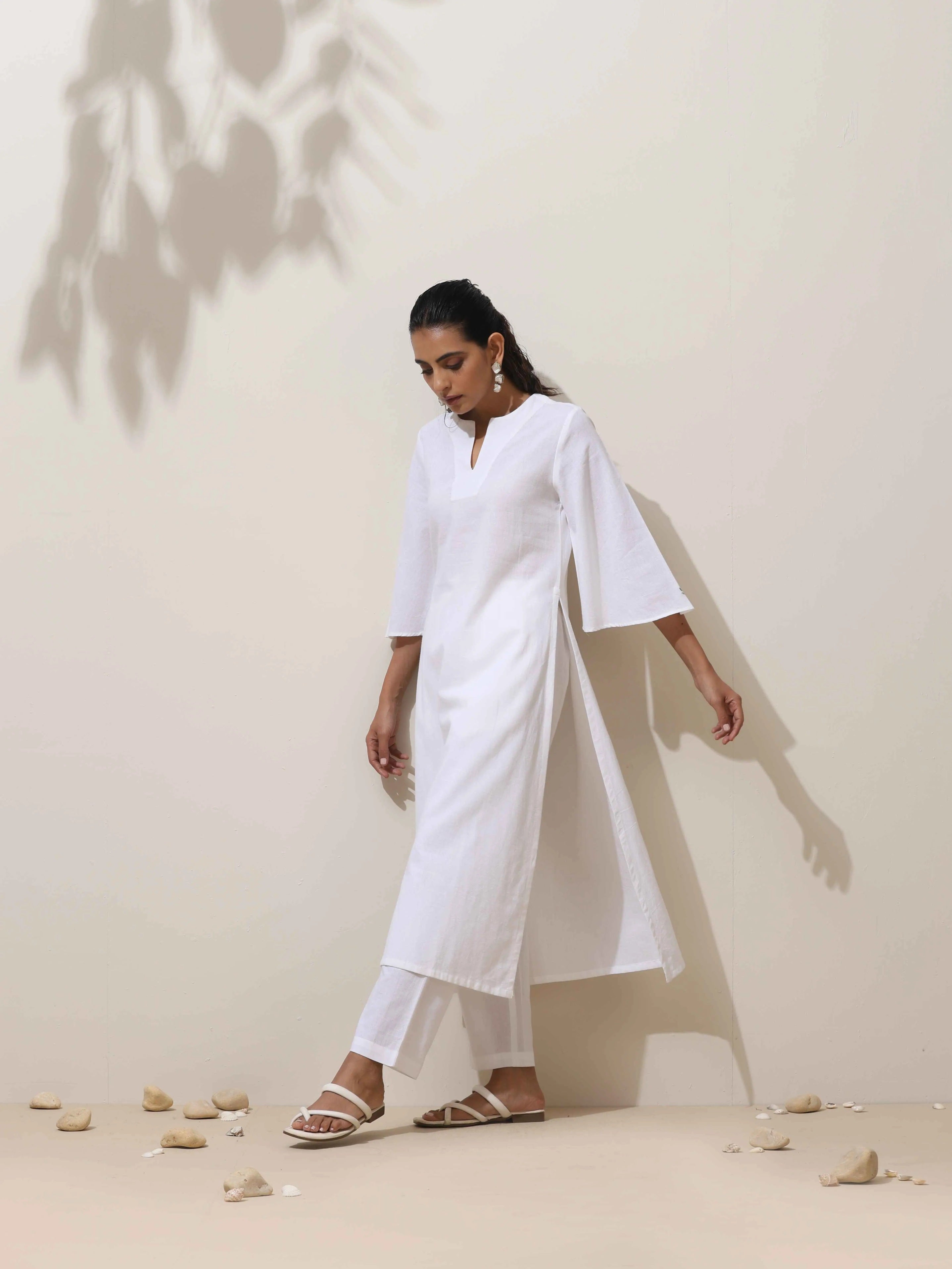 trueBrowns White Cotton Linen Kurta Pant Set - Distacart