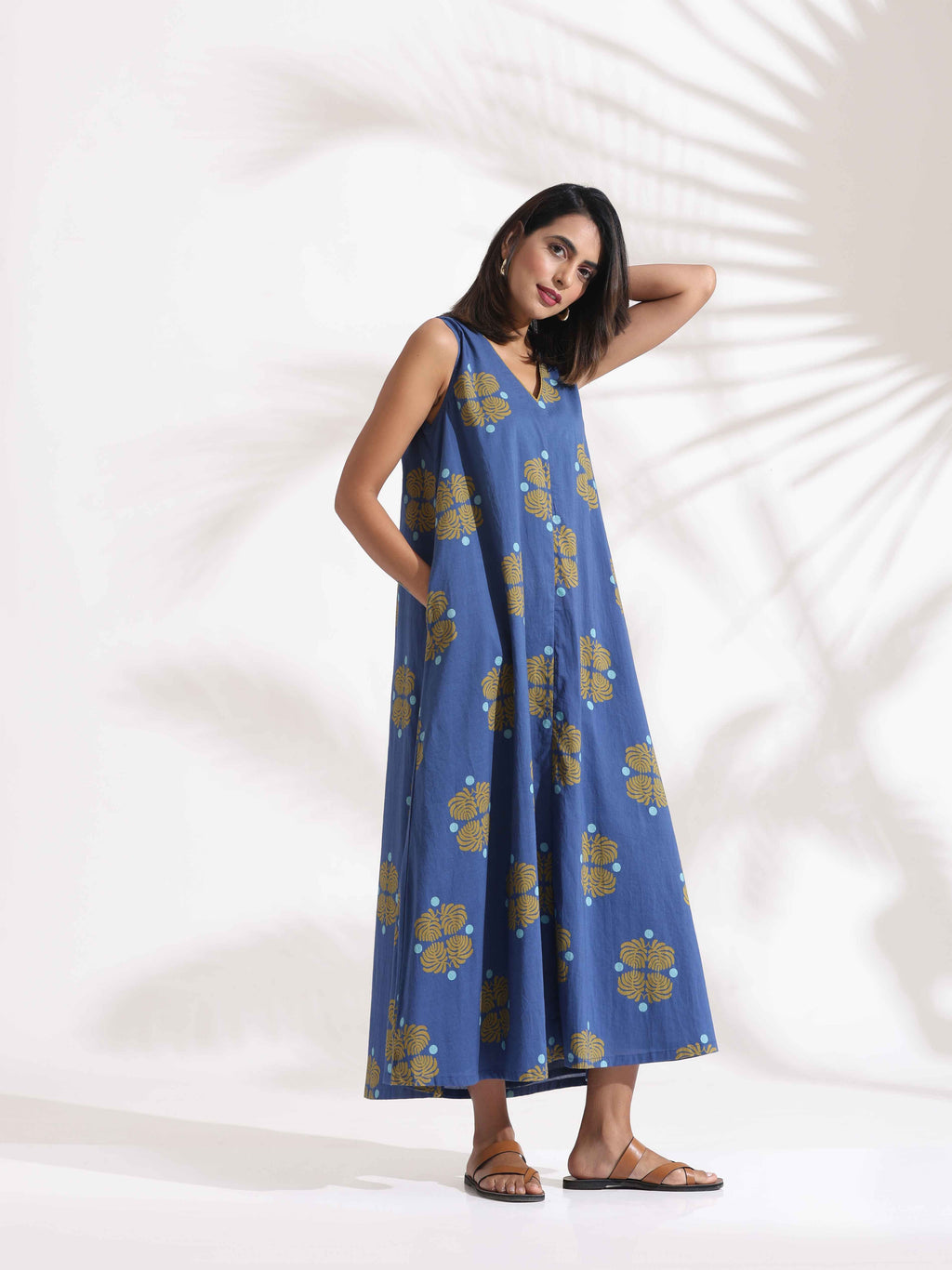 trueBrowns Blue Cotton Print Sleeveless Dress - Distacart