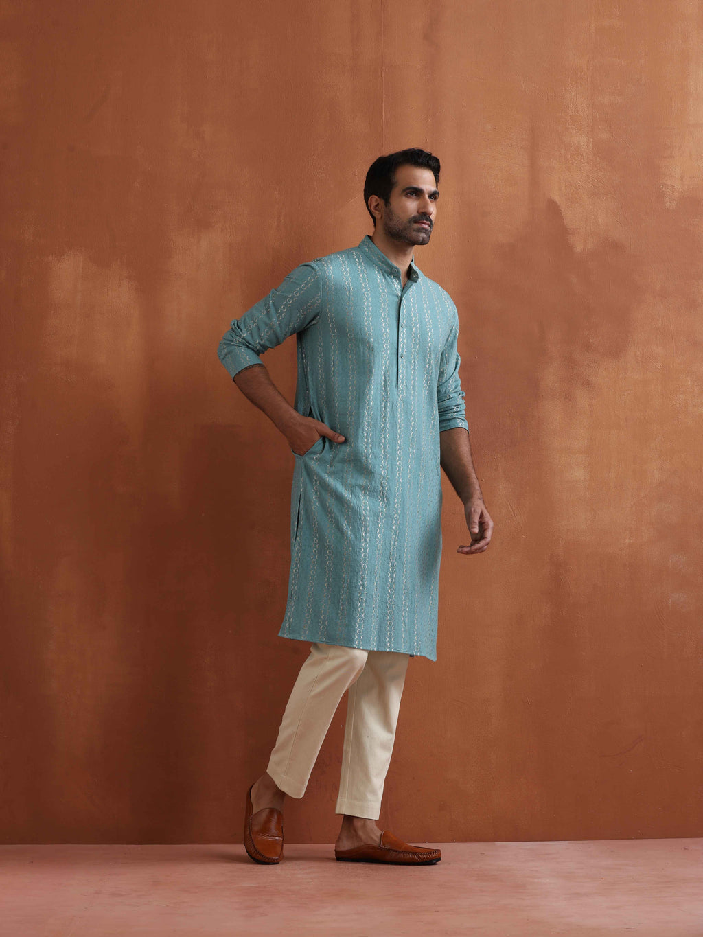 trueBrowns Men's Green Textured Cotton Dobby Kurta