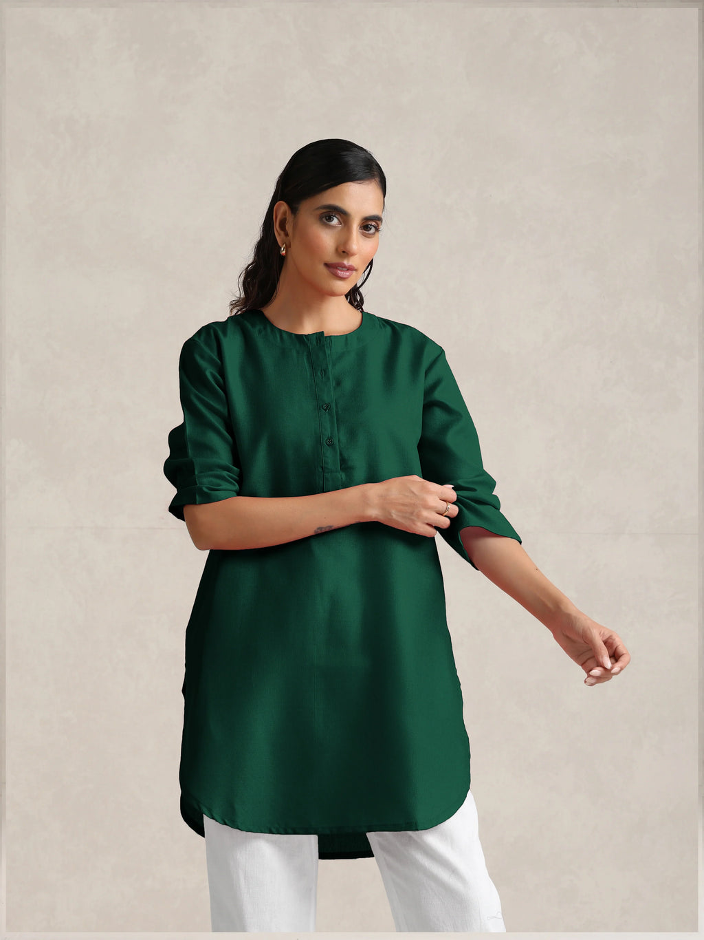 trueBrowns Dark Green Cotton Blend Short Kurta - Distacart