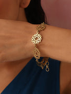 trueBrowns Brass Mandala Braclette - Distacart