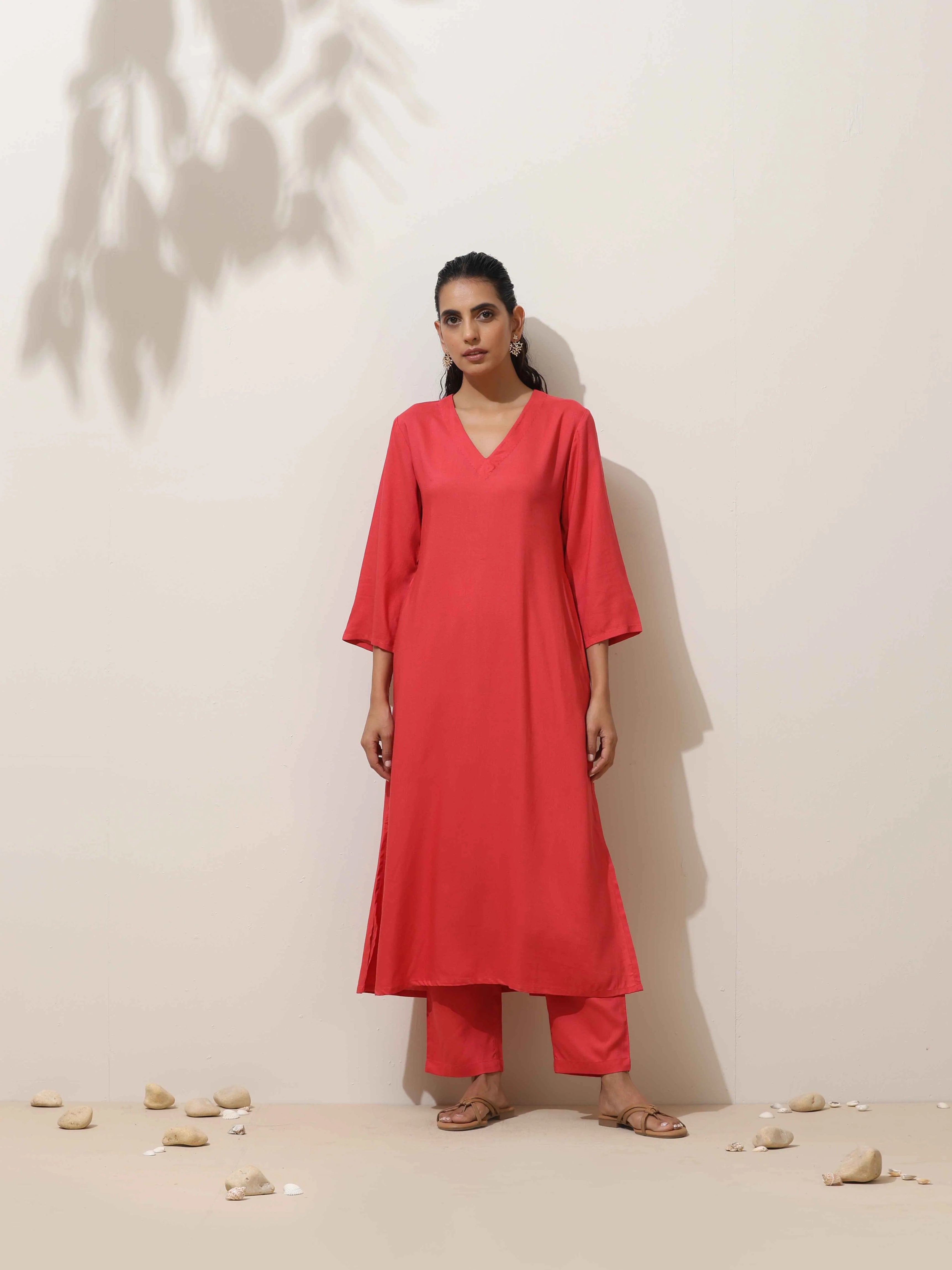trueBrowns Coral Viscose Solid Kurta Pant Set - Distacart