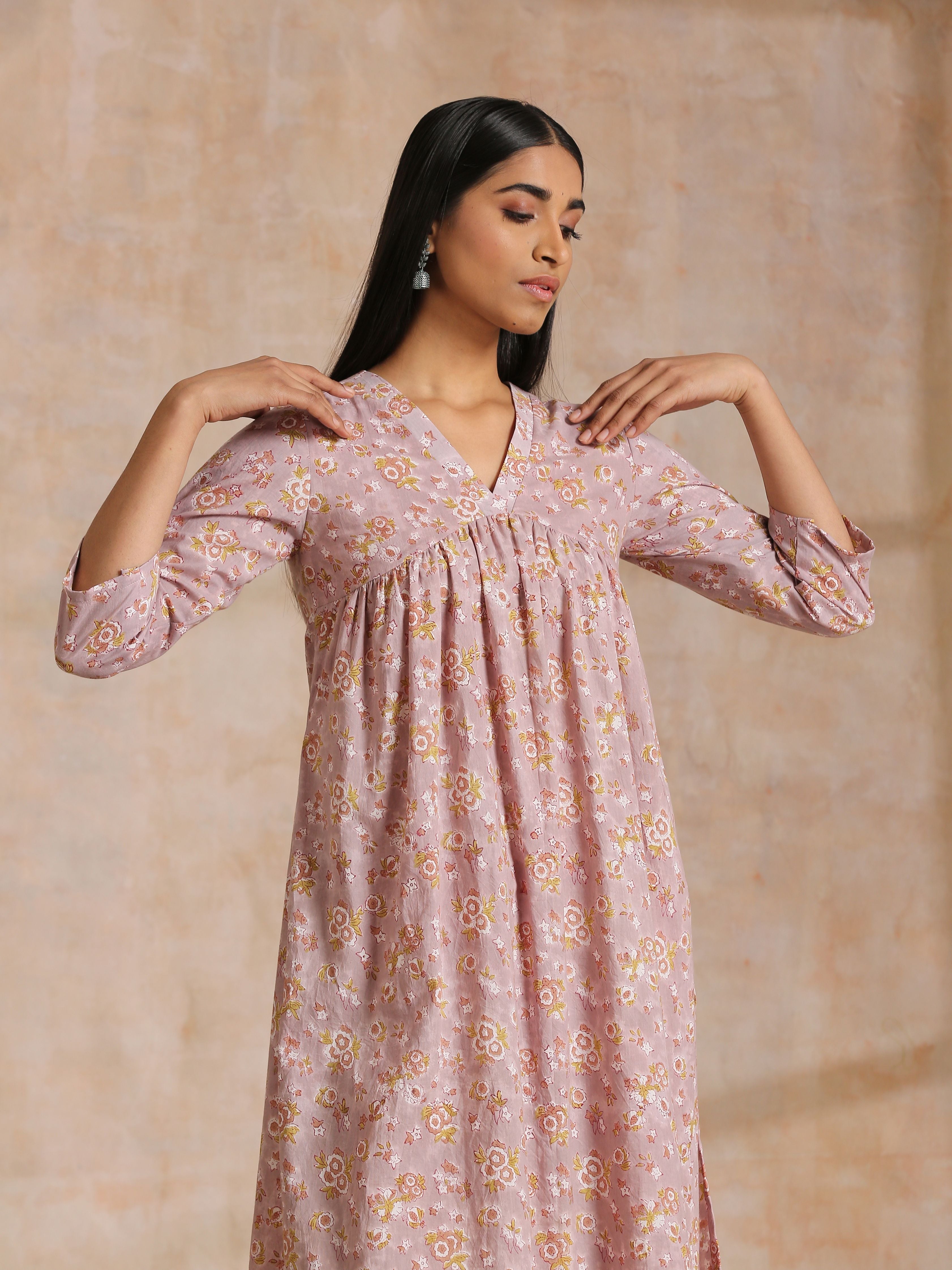 trueBrowns Grey Overall Floral Block Print Cotton Flared Slit Kurta Pant Set | Relove - Distacart