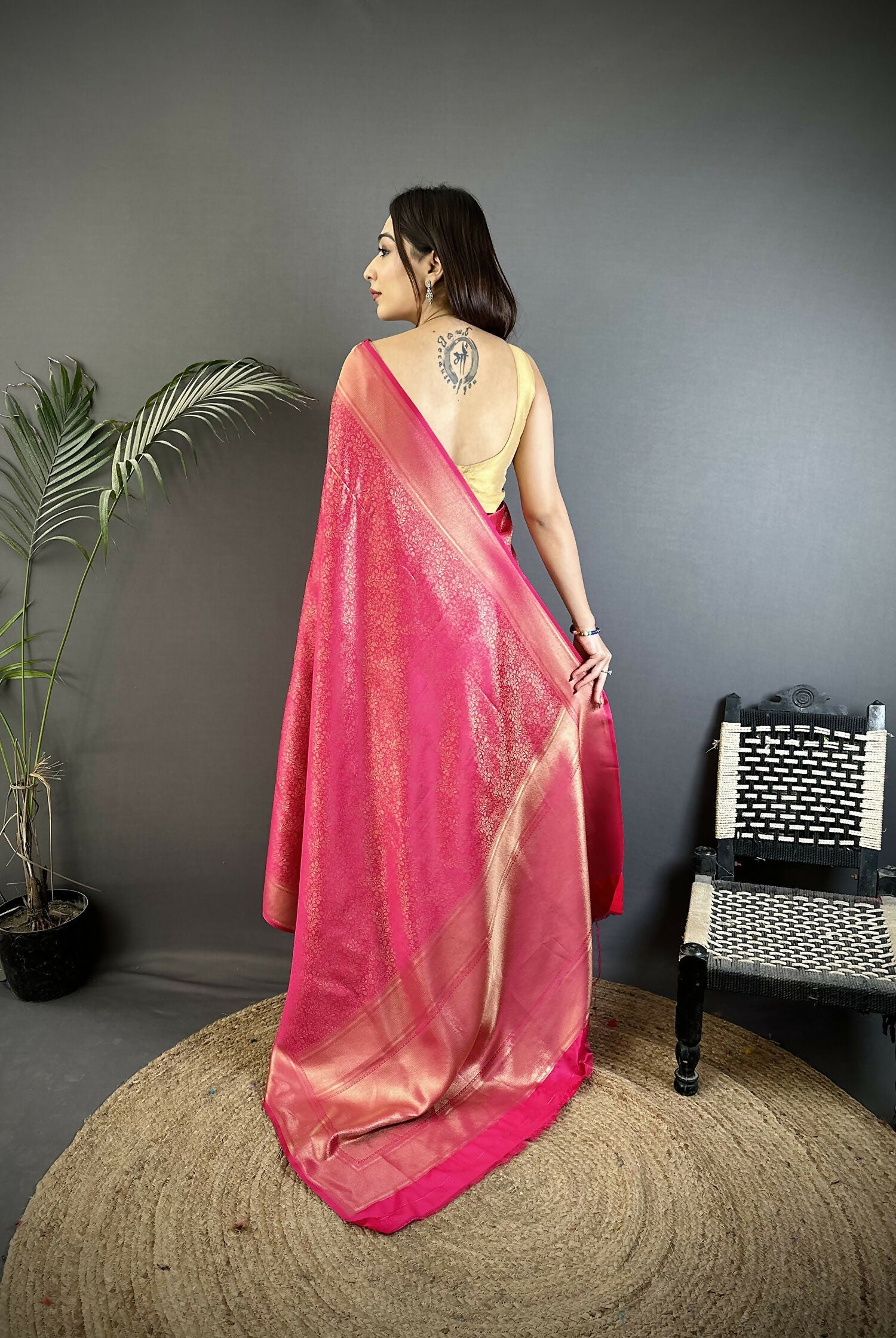 Joban Fashion Pink Floral Motifs & Ethnic Design Soft Satin Silk Kanchipuram Saree - Distacart