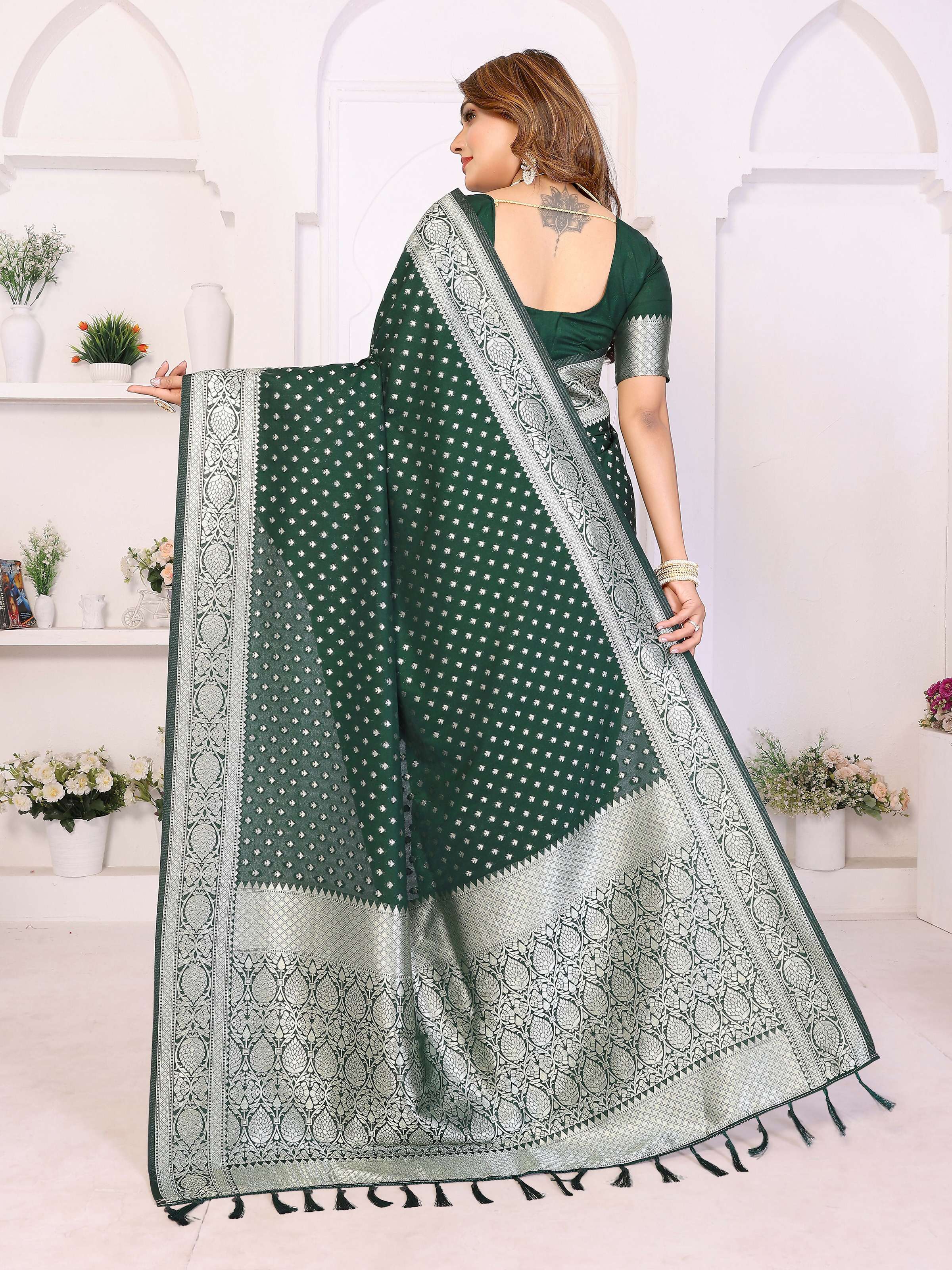 Aastha Fashion Green Georgette Silk Zari Weaving Saree - Distacart