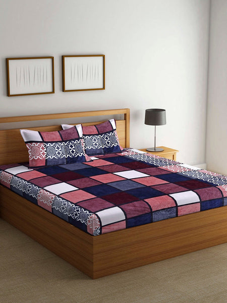 Stylespace by Isha Pink Geometric 300 TC Warm Velvet King Bedsheet & 2 Pillow Covers