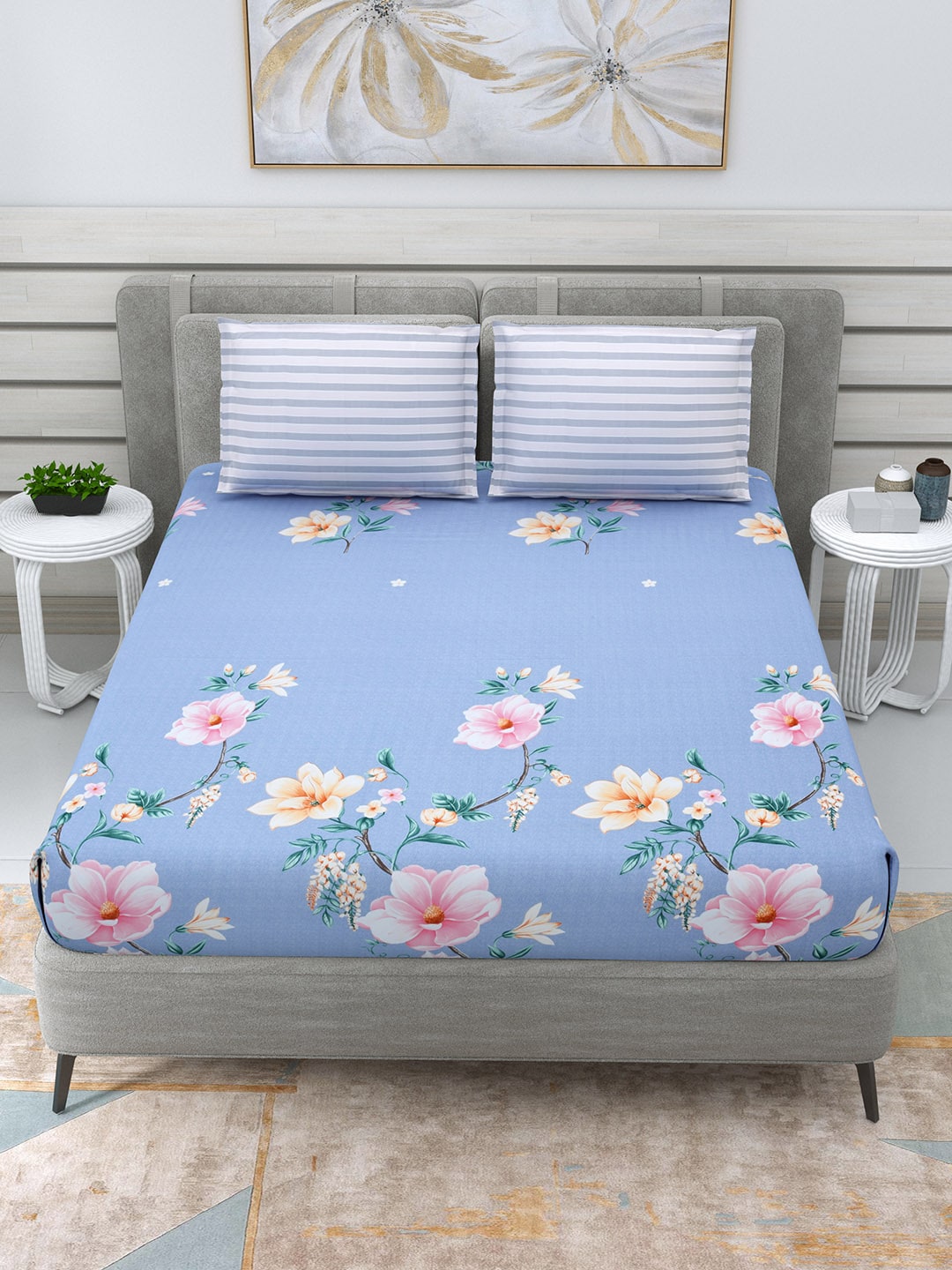 DREAM WEAVERZ Blue & Pink Floral Glazed Cotton 220 TC King Bedsheet with 2 Pillow Covers