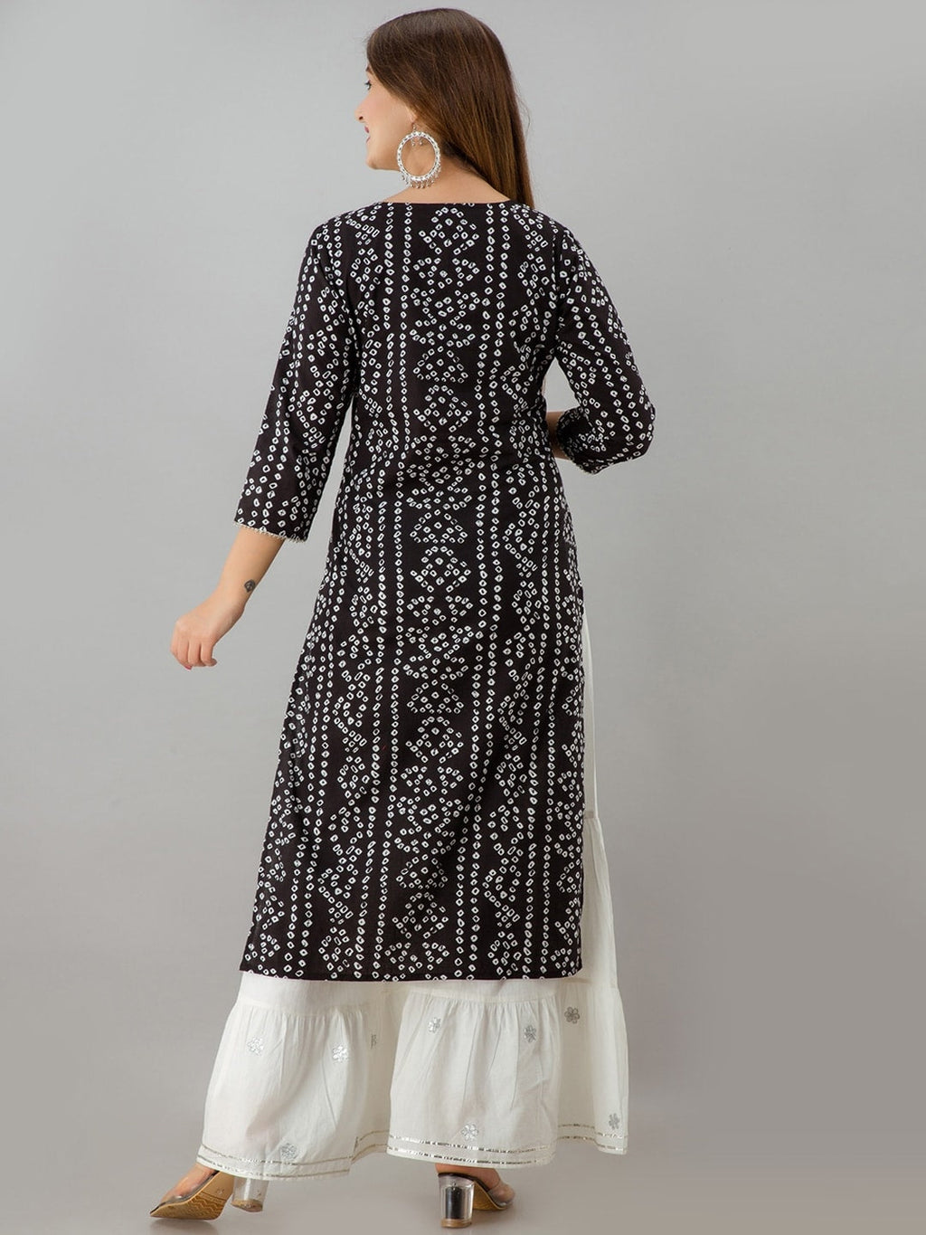 HERE&NOW Black Tie Up Neck Bandhani Printed Gotta Patti Kurta