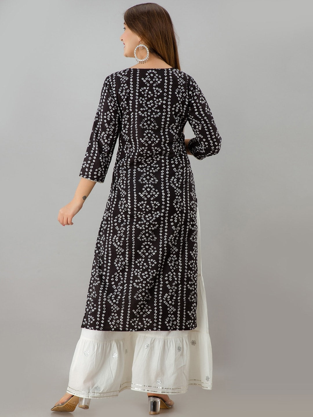 HERE&NOW Black Tie Up Neck Bandhani Printed Gotta Patti Kurta