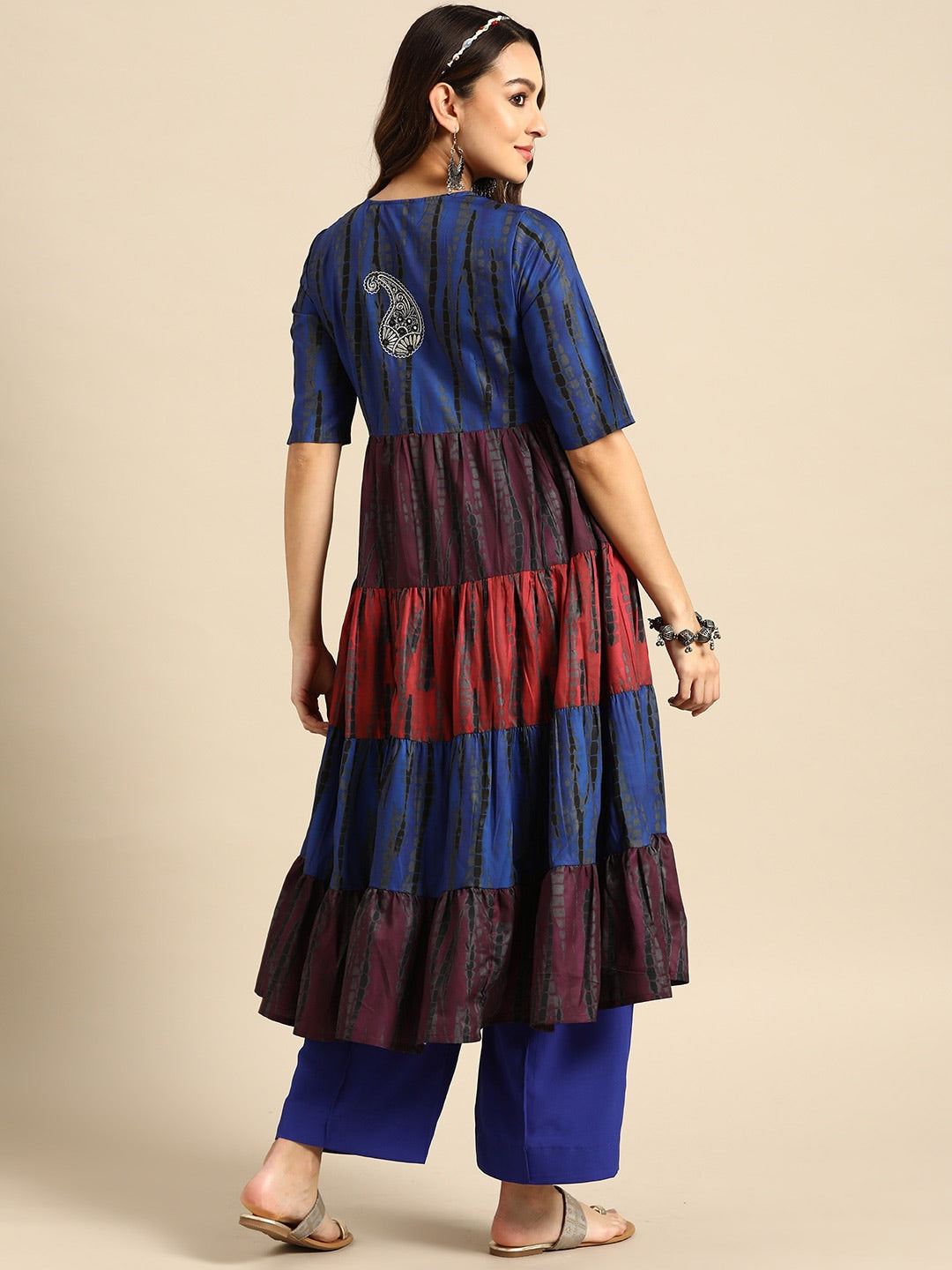 Sangria Women Dyed Tiered Kurta with Palazzos