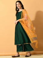 Myshka Women's Green Solid Party Kurta Sets