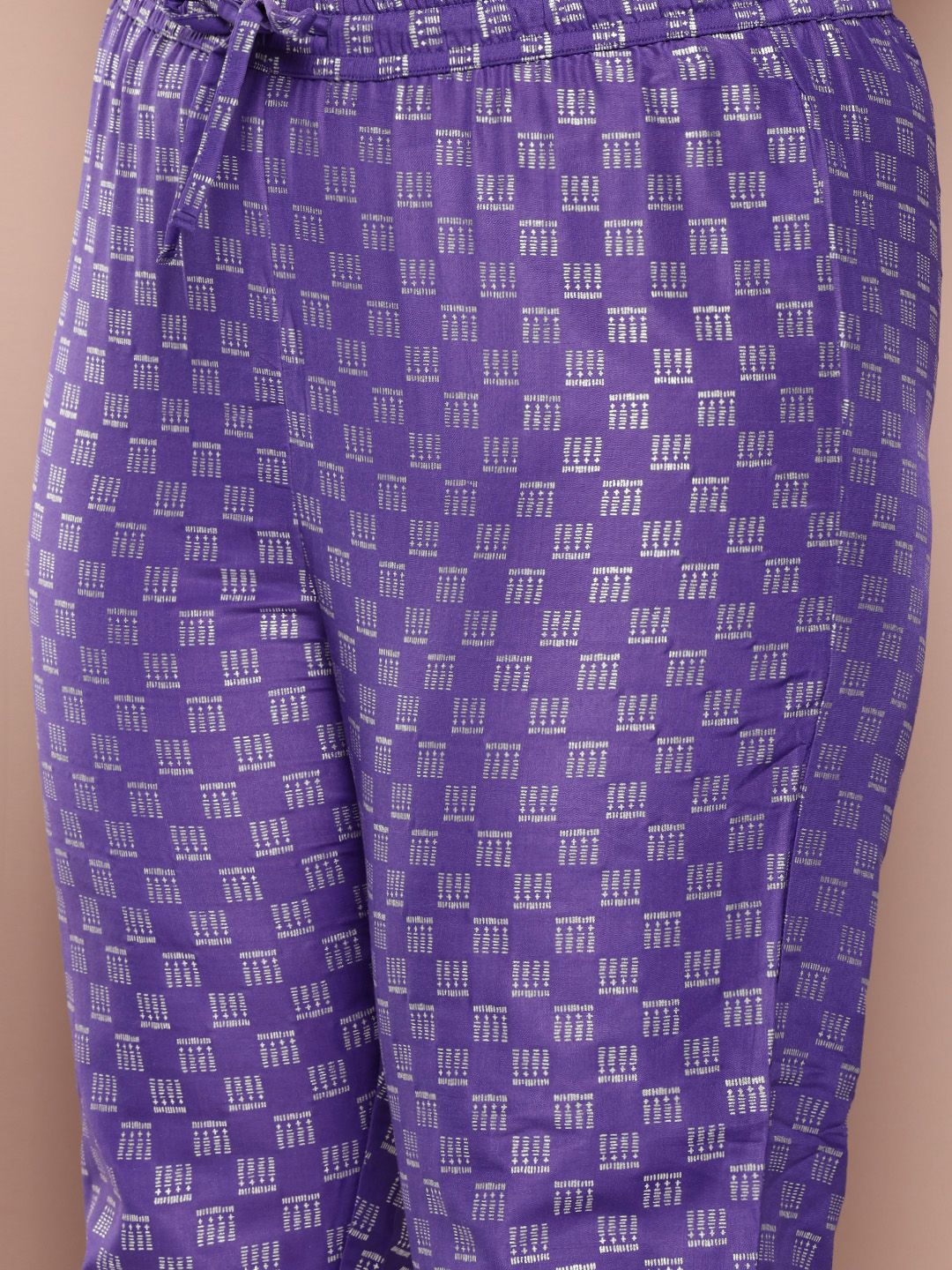 Sztori Plus Size Floral Printed Yoke Design Kurta with Trousers