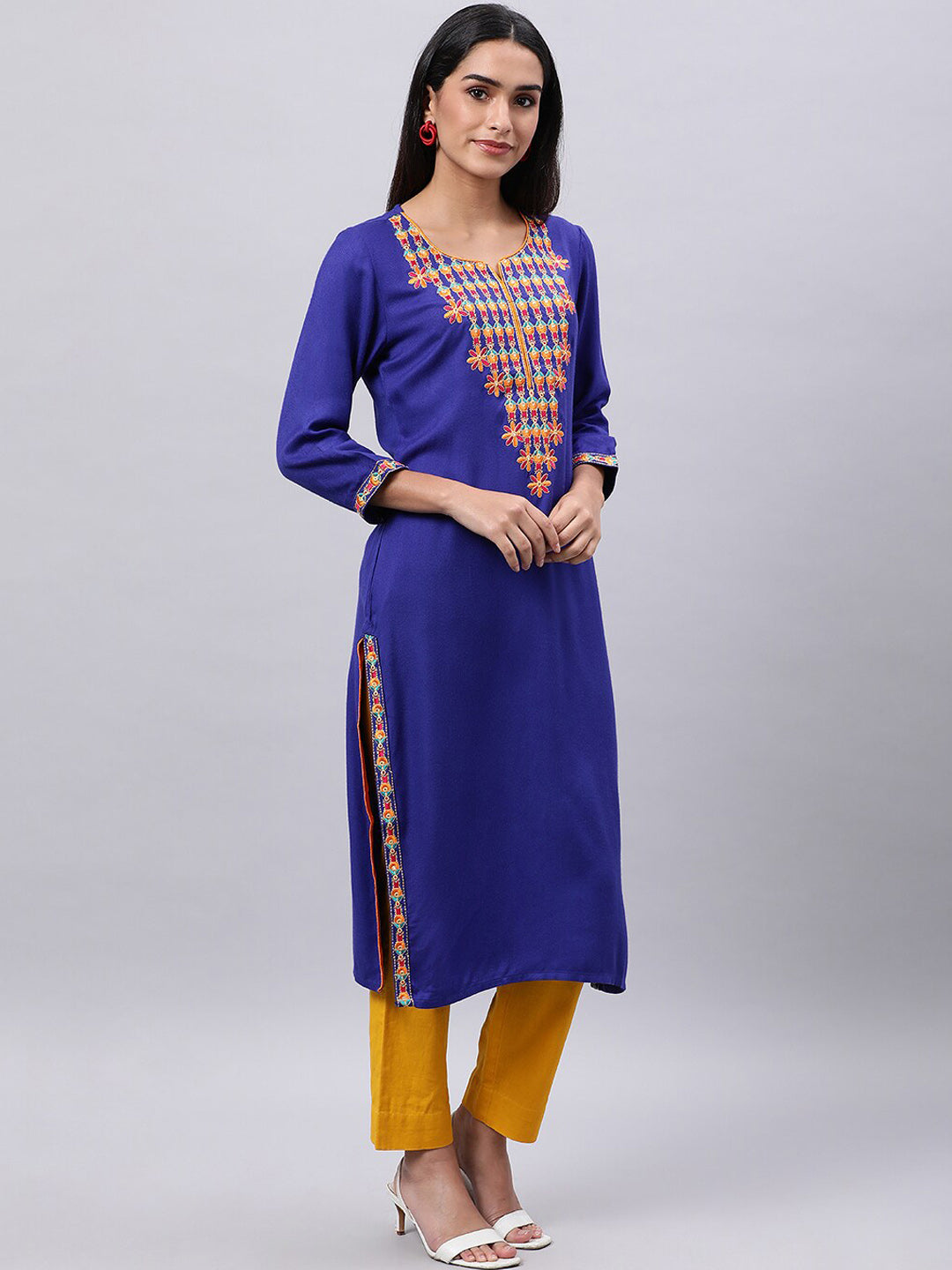 Souchii Women Beautiful Ethnic Motifs Yoke Design Mirror Work Kurta - Distacart