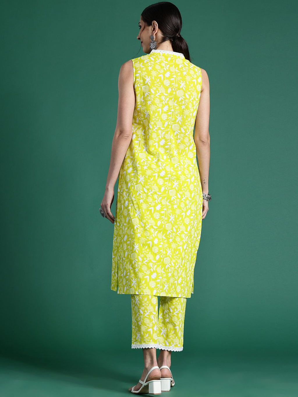 Indo Era Floral Printed Pure Cotton Kurta with Trousers - Distacart