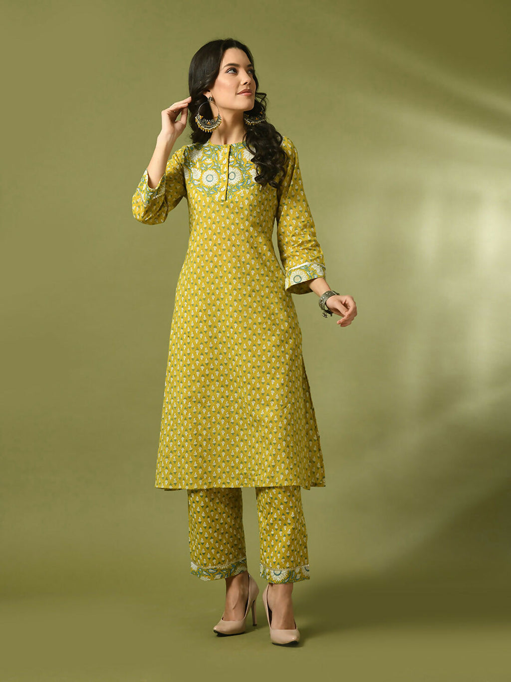 Myshka Women's Yellow Printed Cotton Straight Party Kurta Set