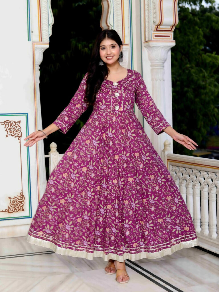 Miravan Women's Cotton Gotapatti And Lace Border Details Floral Printed Purple Anarkali Kurta