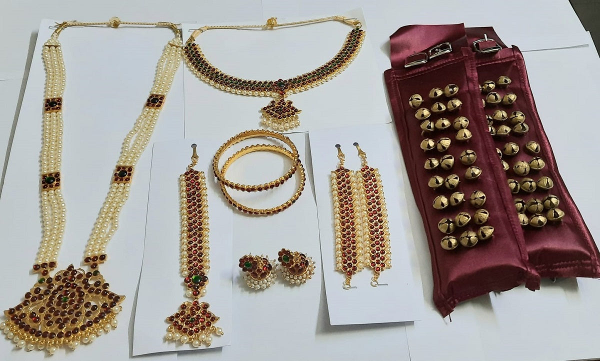 Elite Trading Bharatnatyam Jewelry Set with 3 line Box haram and 3 line Satin Ghungroo