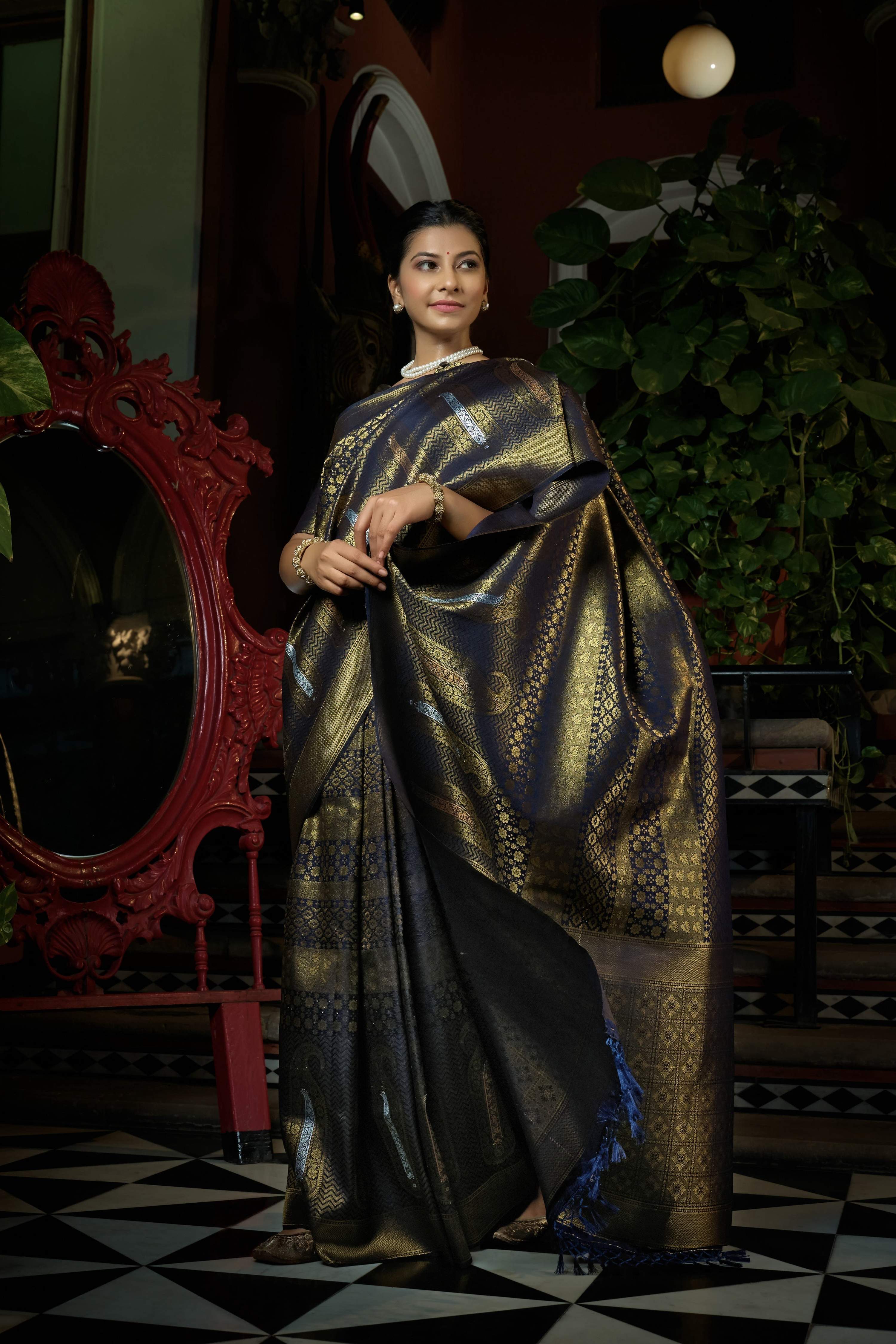 Vardha Stratos Blue Copper-Silver Zari Kanjeevaram Silk Saree