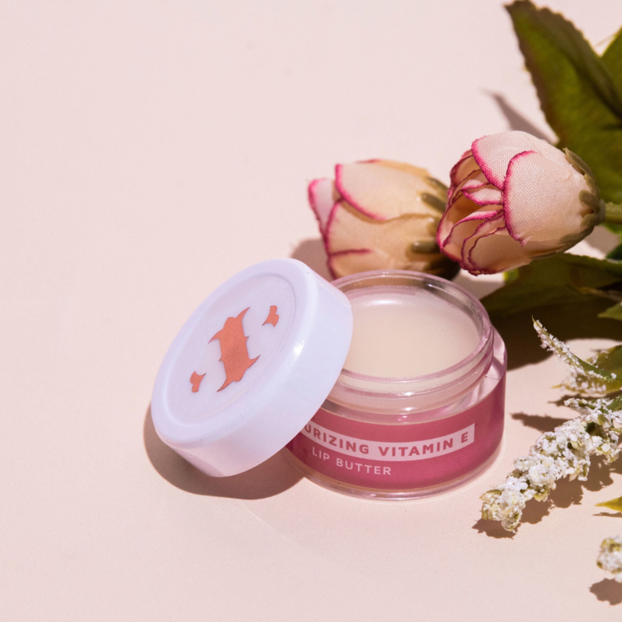 IRIS COSMETICS Skin Moisturizing Vitamin E Lip Butter