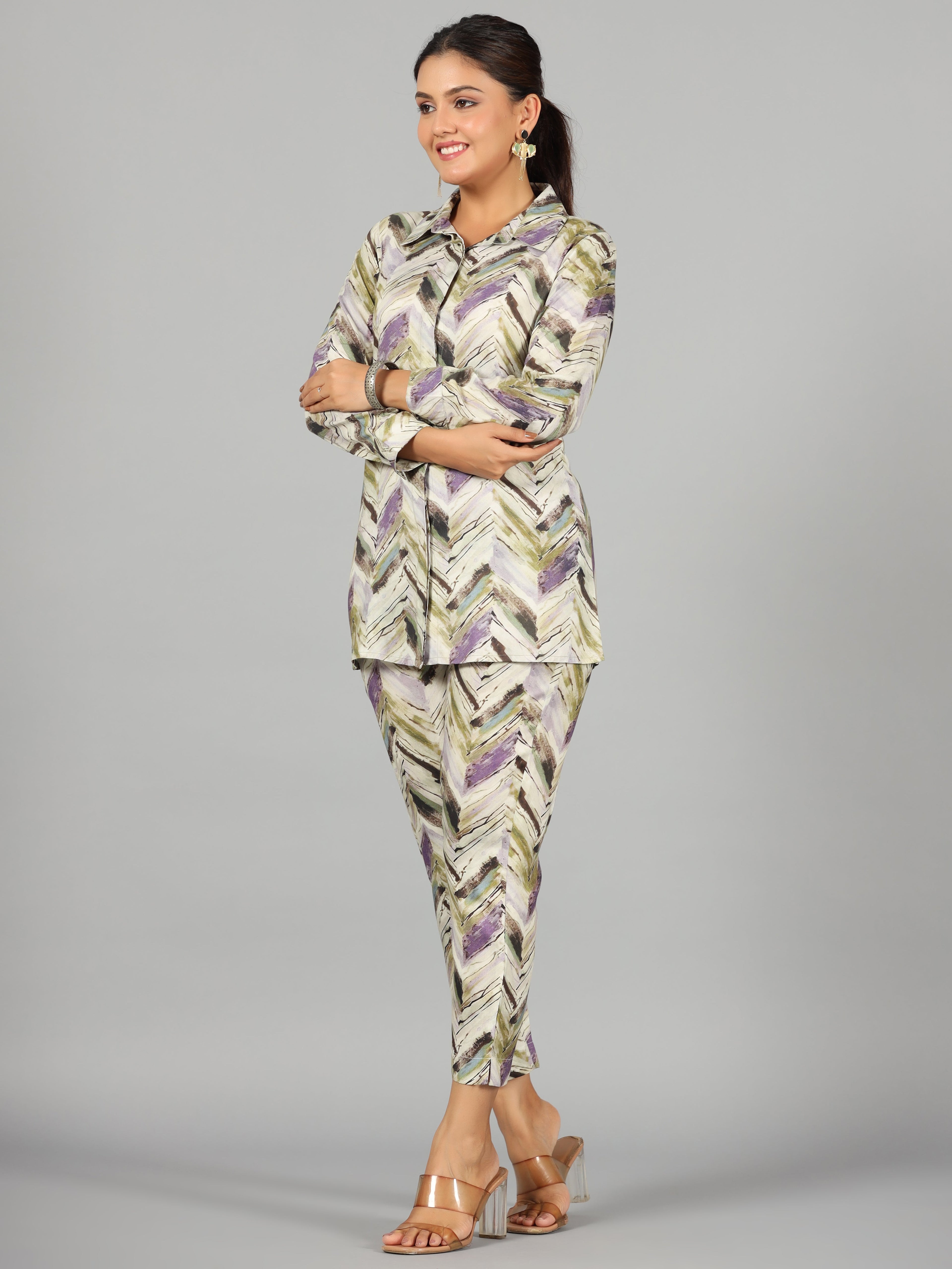Juniper Women Green Rayon Printed Clothing Set