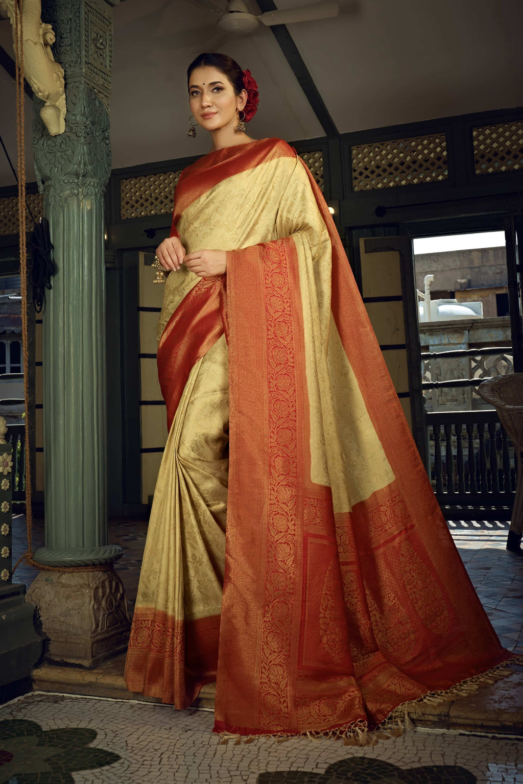 Vardha Cream White Golden Zari Kanjeevaram Silk Saree