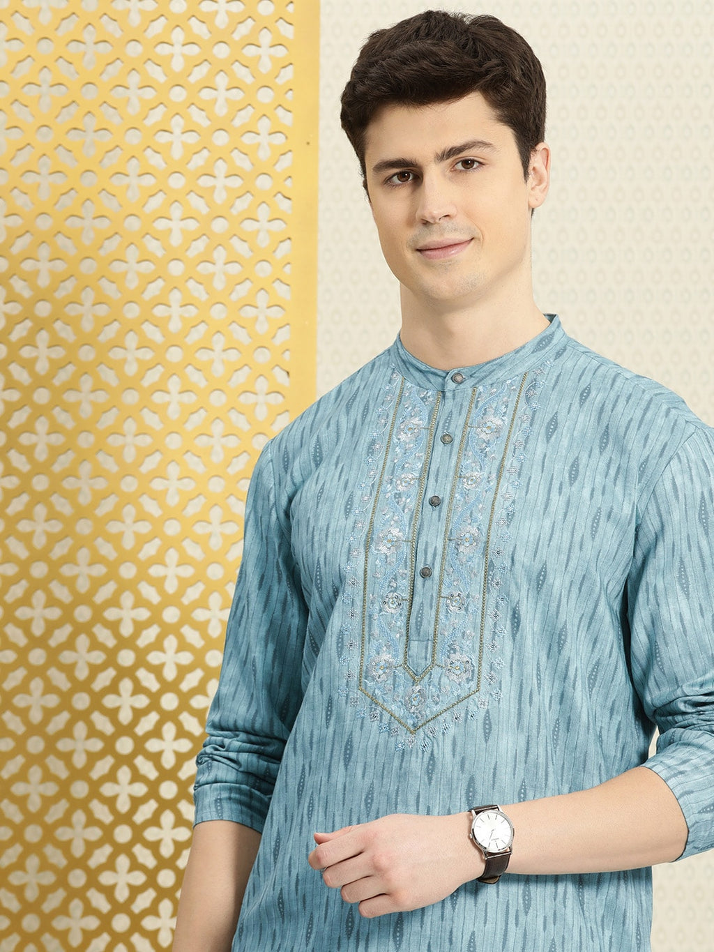 House of Pataudi Jashn Zari Work Sequined Detail Floral Embroidered Kurta
