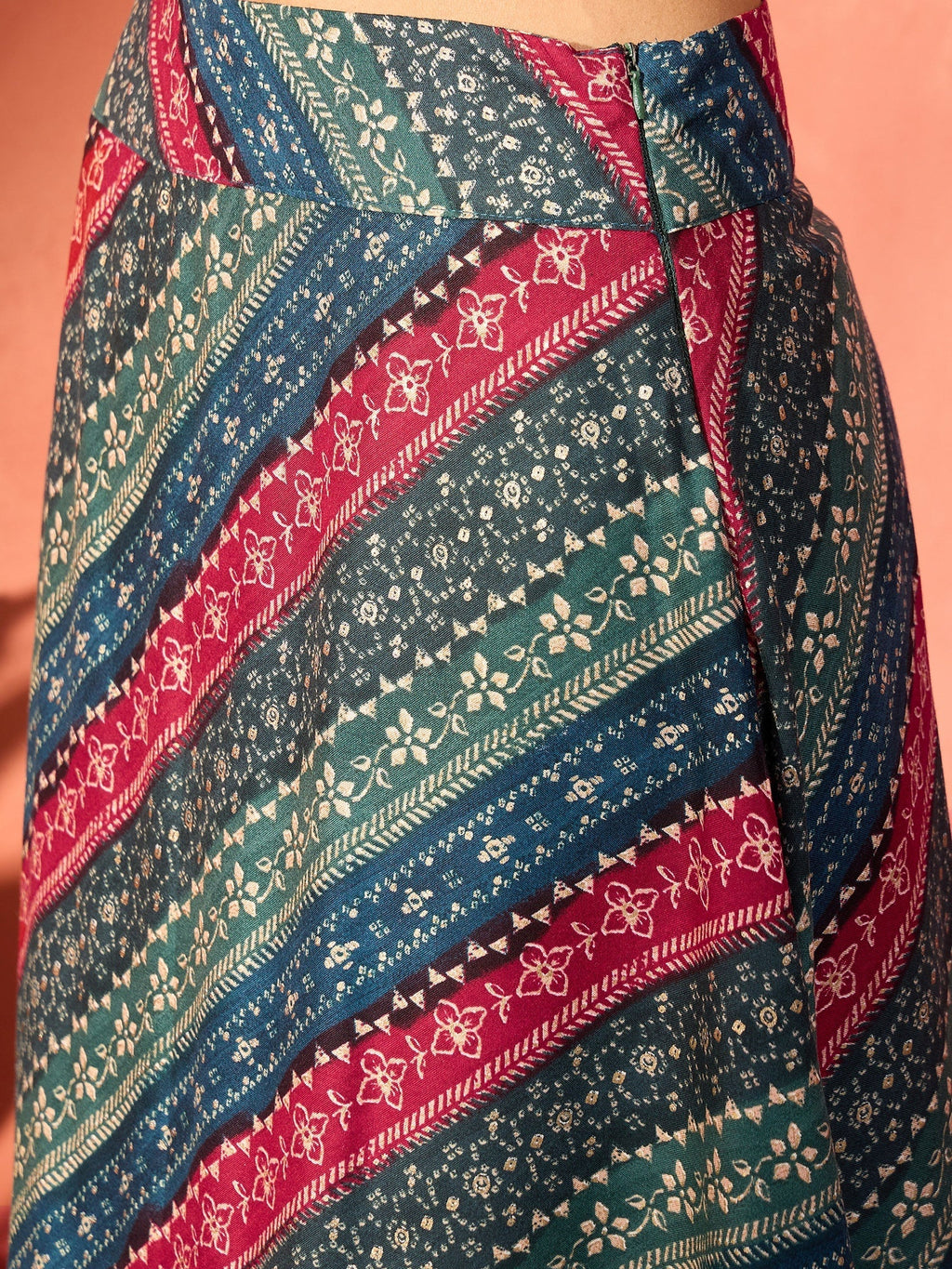 InWeave Teal Hunter Batik Floral Foil Waist Tie-Up Co Ord Set - Distacart