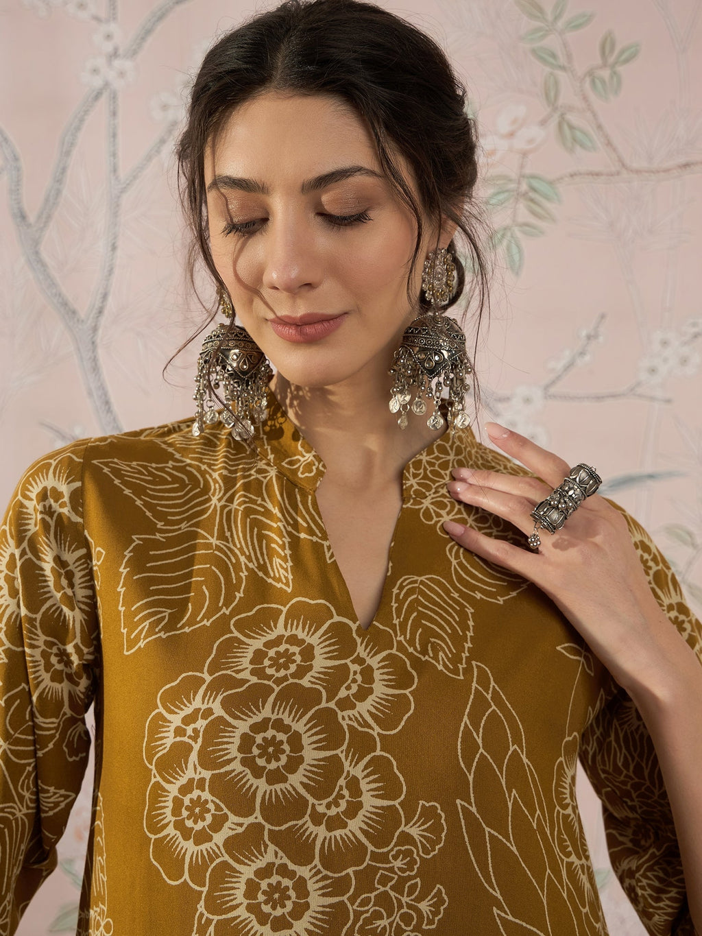 InWeave Dark Yellow Rose Leaf Mandarin Kurta Set