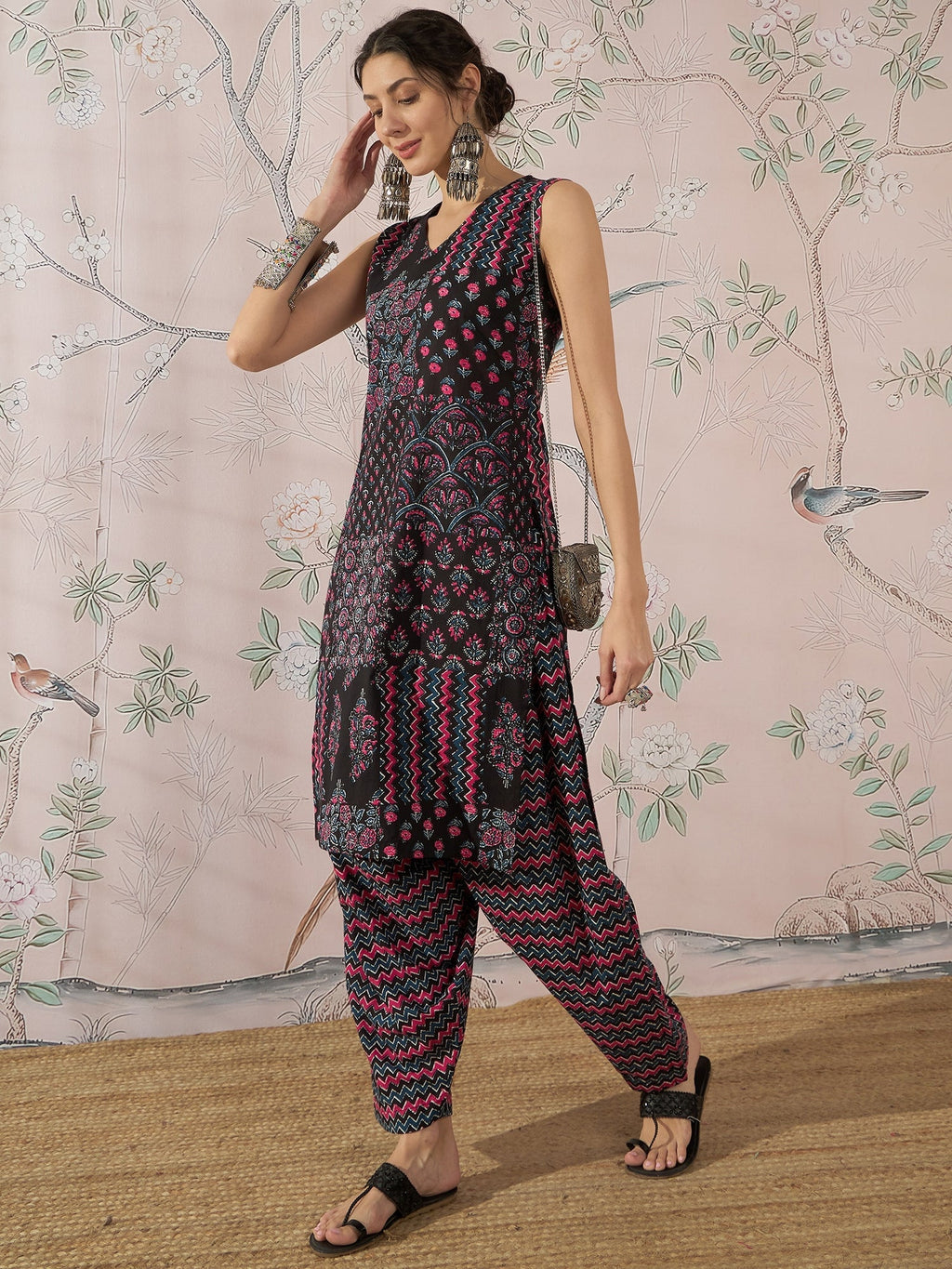 InWeave Black Pink Kurta Dhoti Set - Distacart