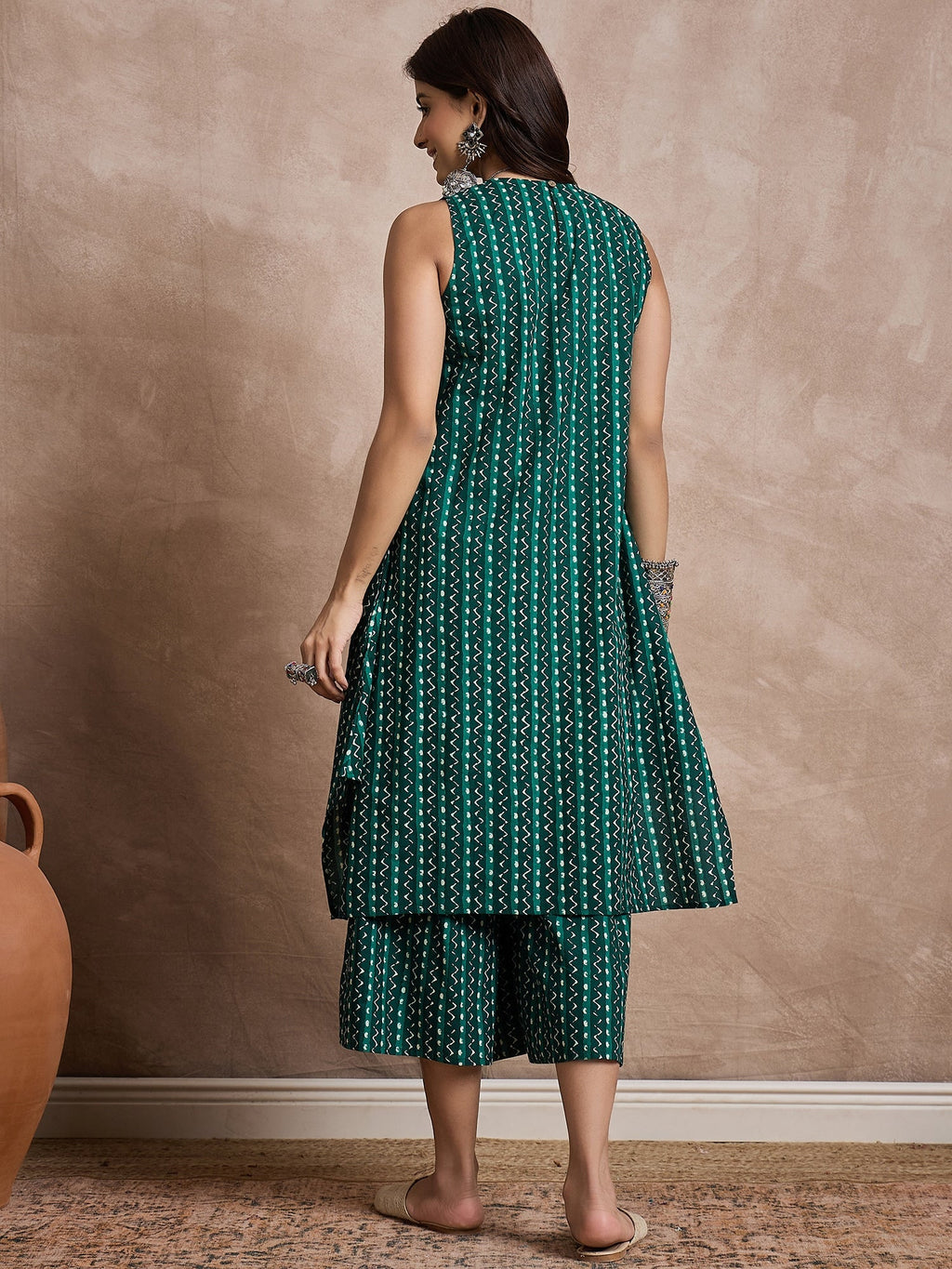 InWeave Teal Zig Zag Round Neck Kurta Set - Distacart