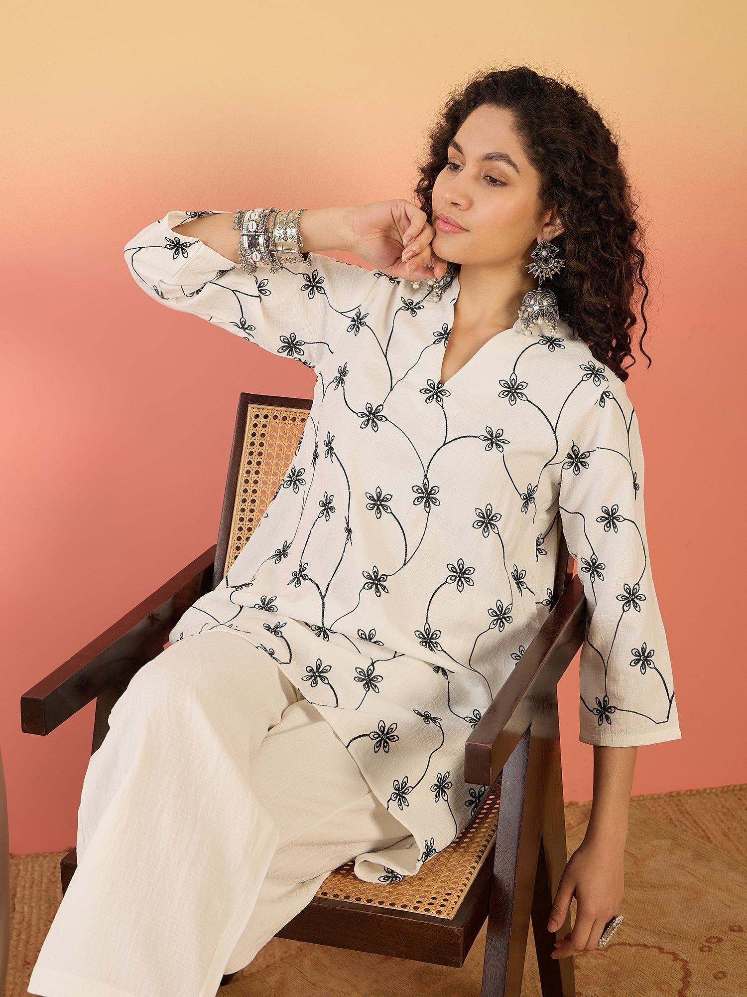 InWeave White Embroidery Mandarin White Set - Distacart