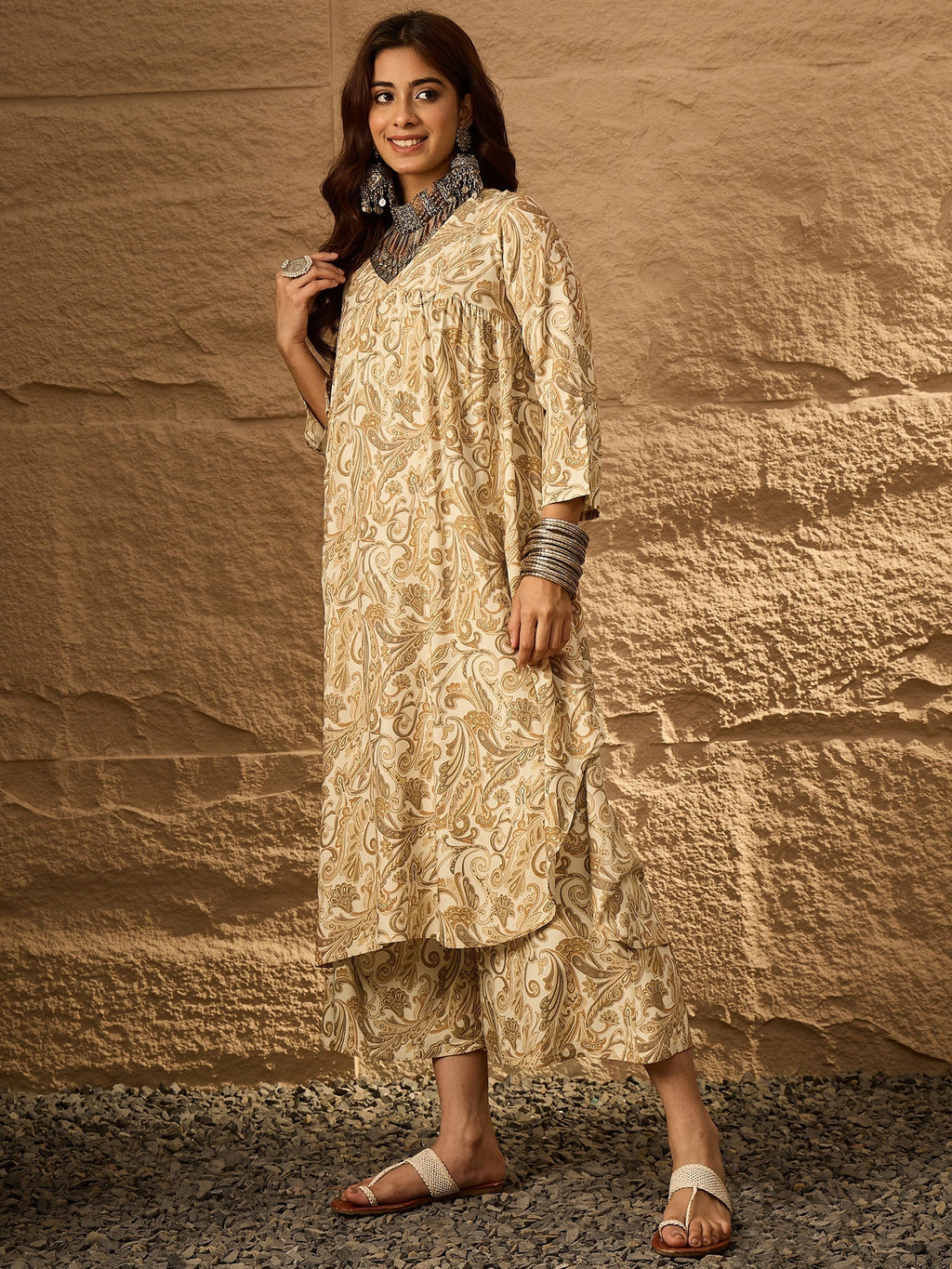 InWeave Off White Swirl V-Flared Kurta Set - Distacart