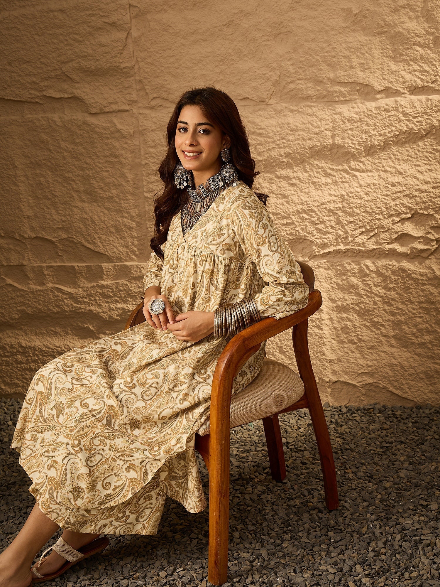 InWeave Off White Swirl V-Flared Kurta Set - Distacart