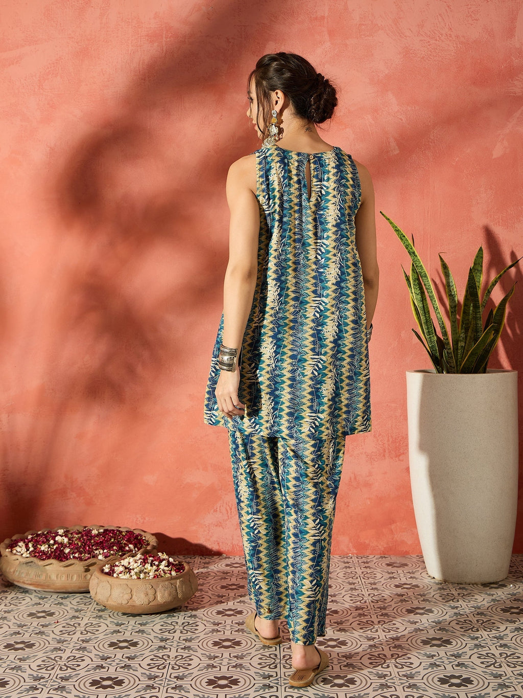 InWeave Teal Leaf Zig Zag Foil W/S Kurta Pant Set