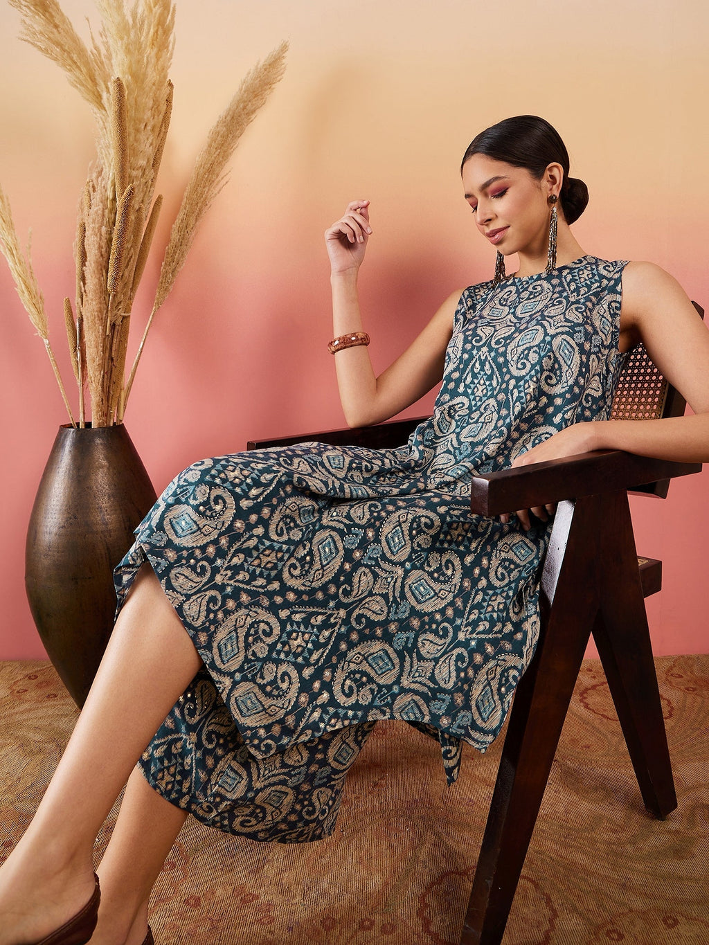 InWeave Slate Grey Paisley Round Neck Kurta Short Palazzo Set