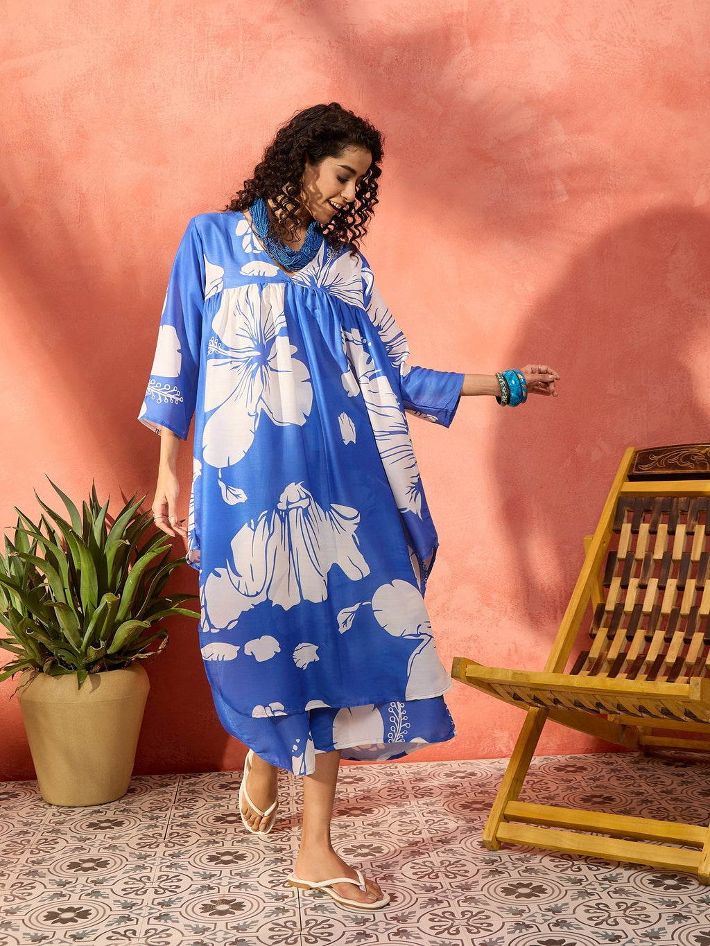 InWeave Azure Blue Hibiscus Kurta Set