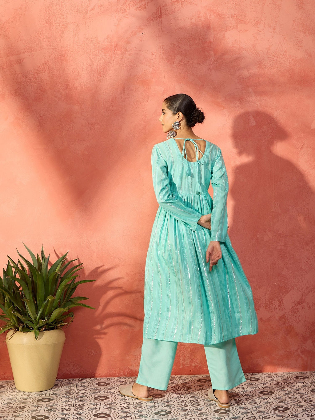 InWeave Mint Green Lurex Sweetheart Neck Short Kurta Pant Set