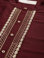 House of Pataudi Men Embroidered Jashn Kurta