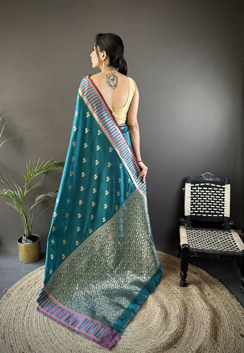 Joban Fashion Teal Blue Woven Zari Motifs Lichi Silk Banarasi Silk Saree - Distacart