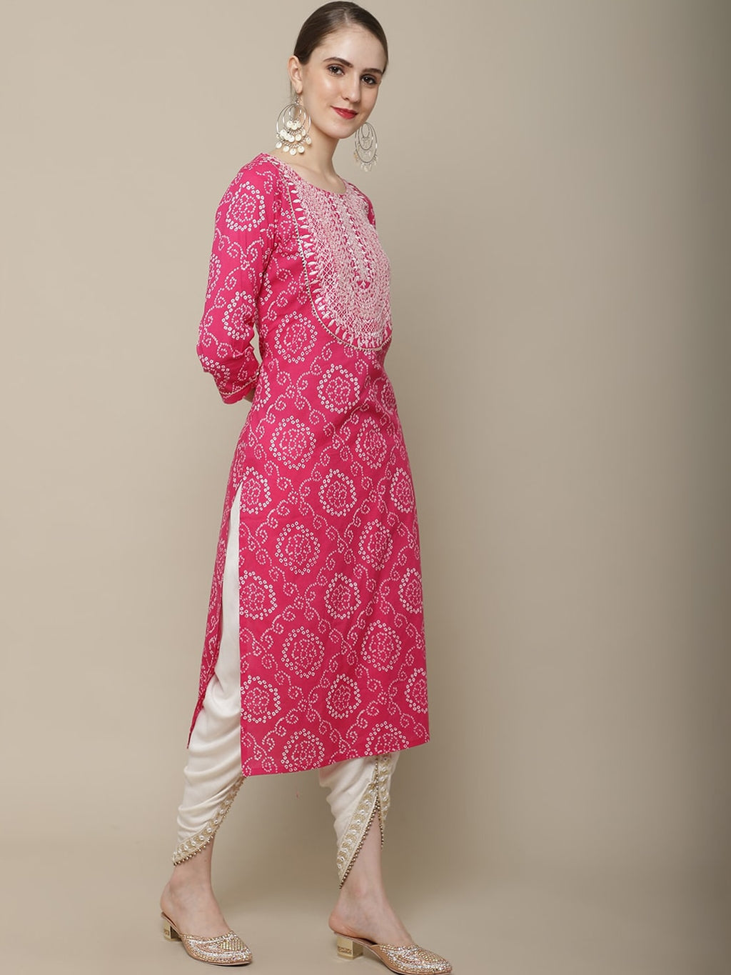 Sangria Women Pink & White Bandhani Printed Thread Work Kurta