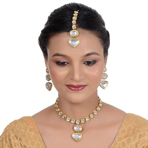 Tehzeeb Creations Back Meenakari Gold-Polished White Color Tika Earring Jewellery Set Uncut Kundan Big Faux Kundan Dibbi Kundan Choker Necklace Set