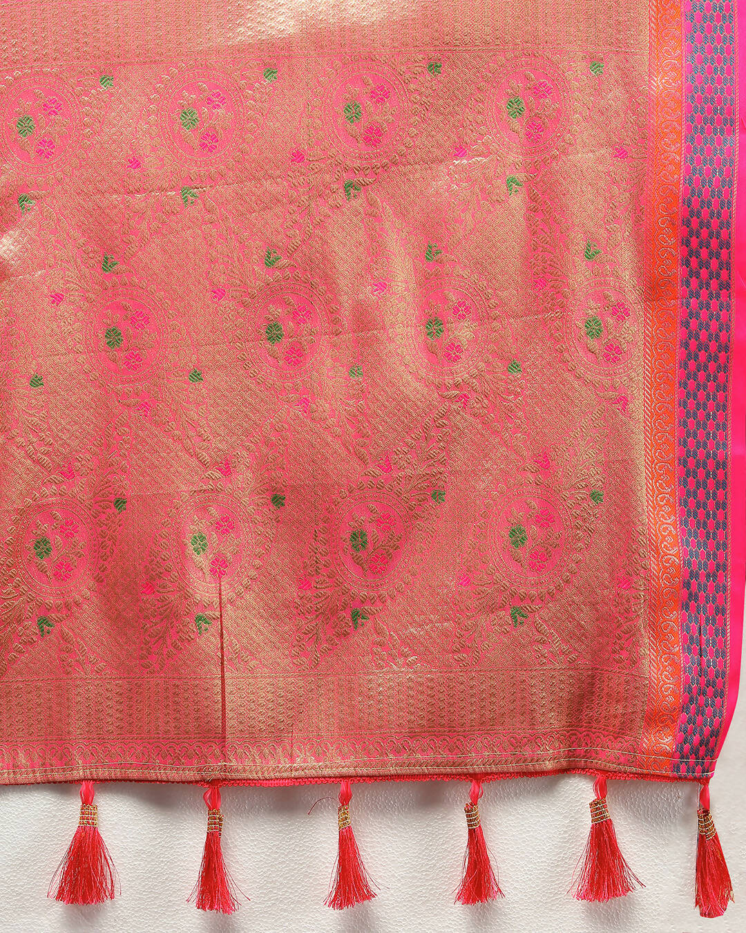 Lorenvalley Fashion Lavender Kanjivaram Silk Woven Design with Zari Weaving Saree