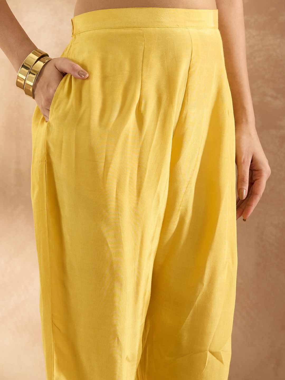 Indo Era Women Ethnic Motifs Embroidered Regular Thread Work Kurta with Trousers - Distacart
