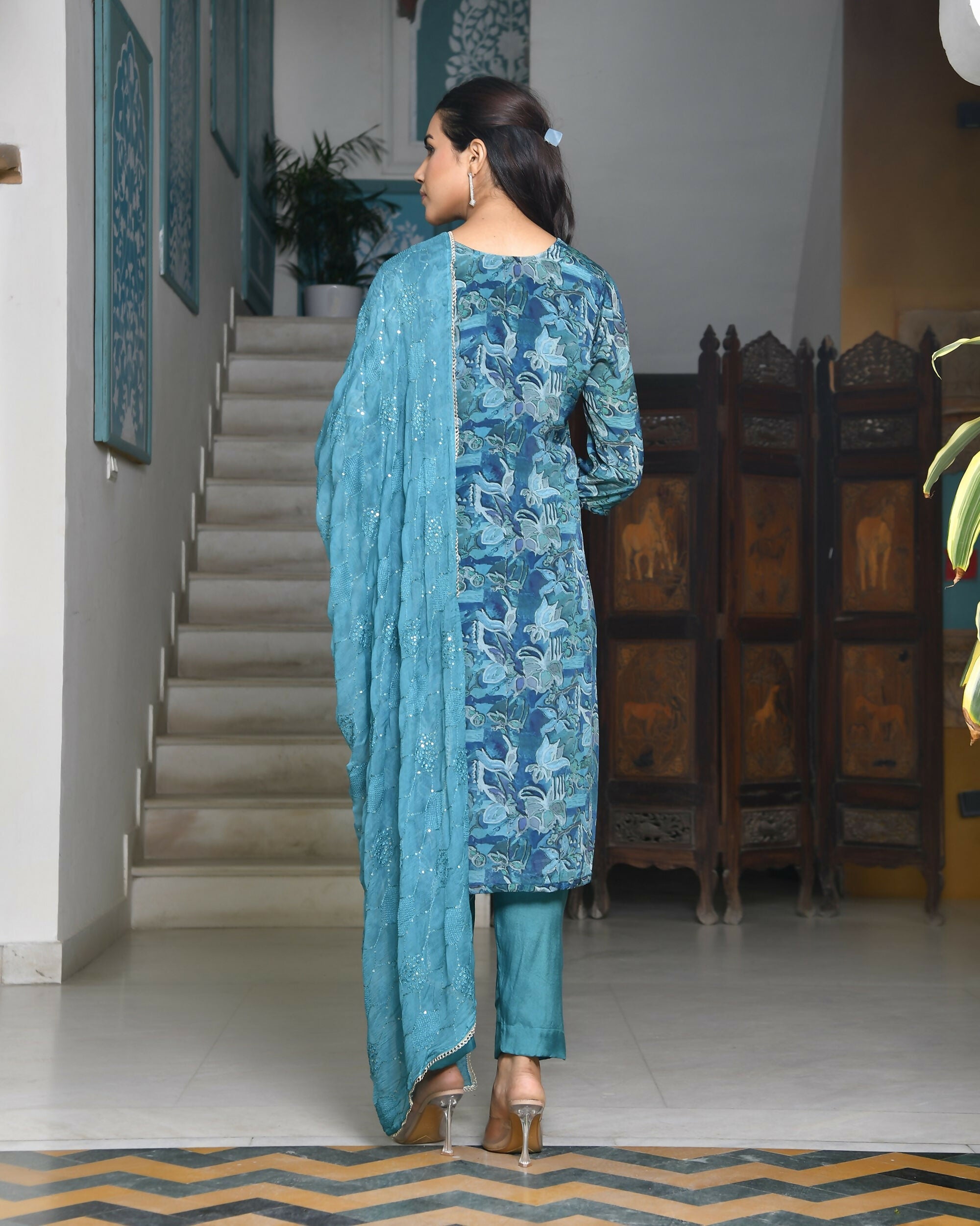 Vaasva Women's Teal Crepe Embroidered Suit Set