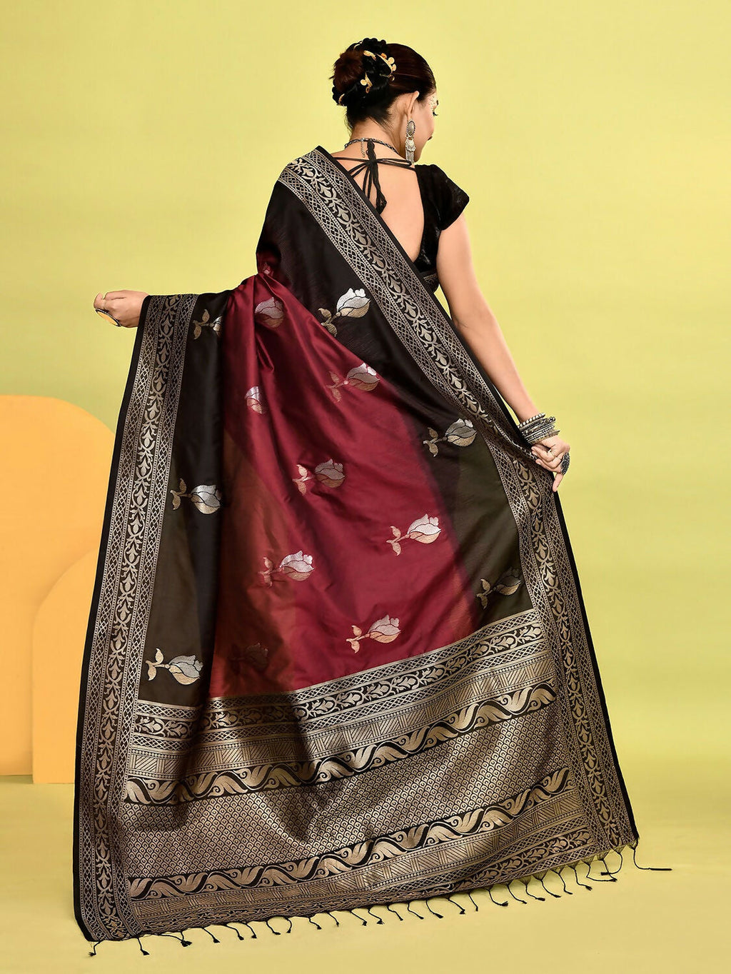 Joban Fashion Maroon & Black Plain With Weaving Border Banarasi Silk Sarees