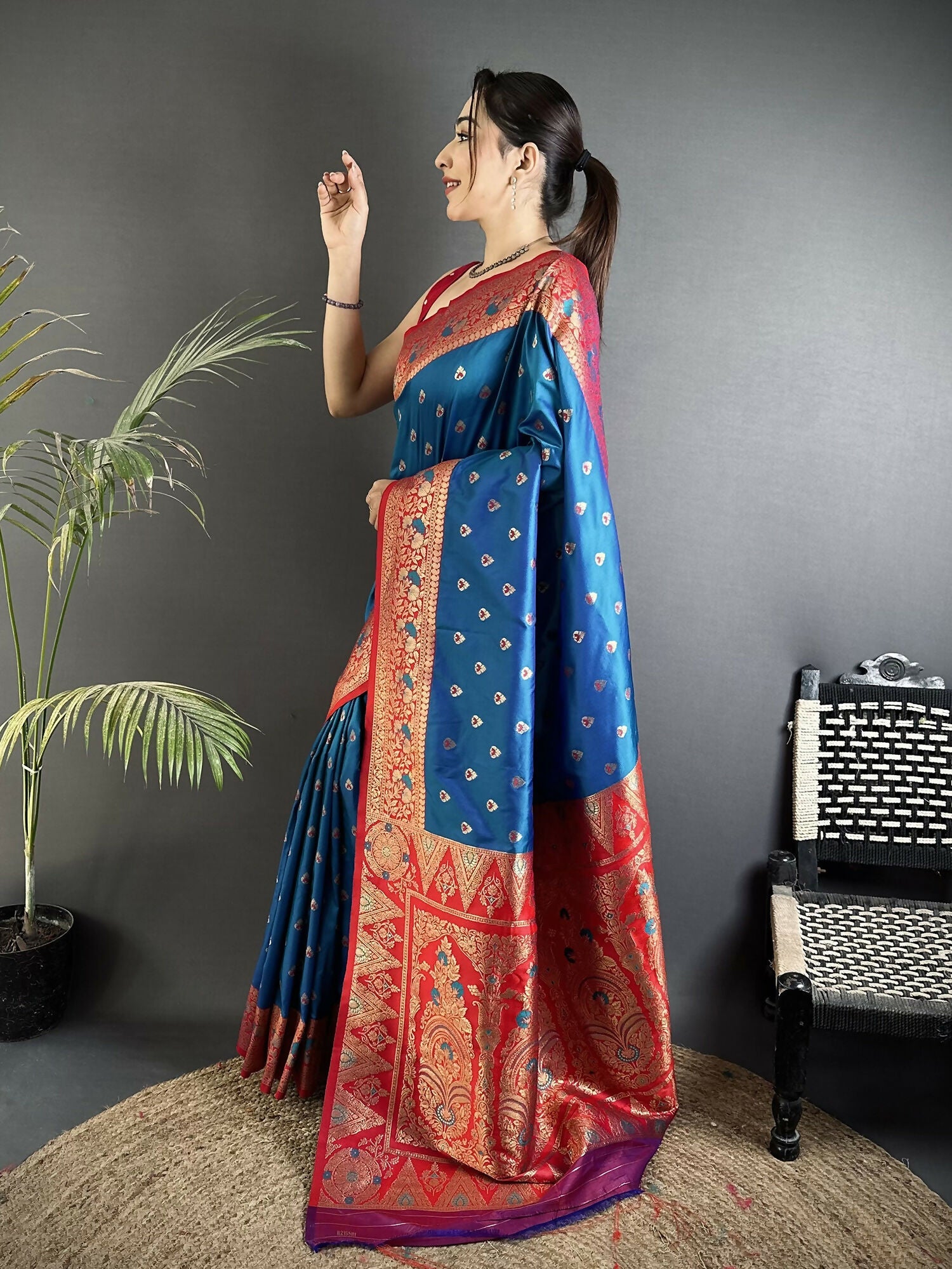 Joban Fashion Blue Intricate Motifs Soft Silk Banarasi Saree